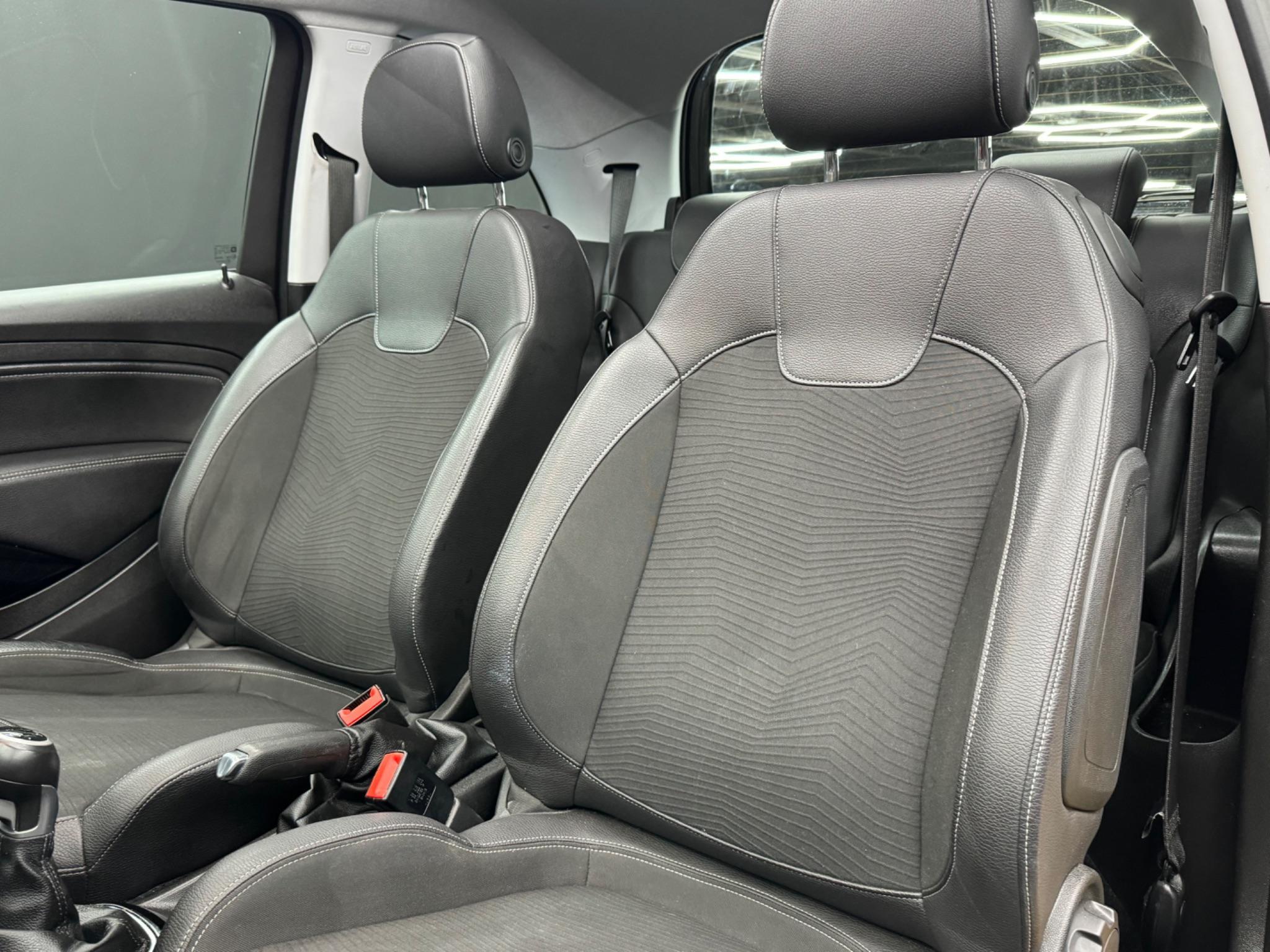 Vauxhall ADAM - Image 14