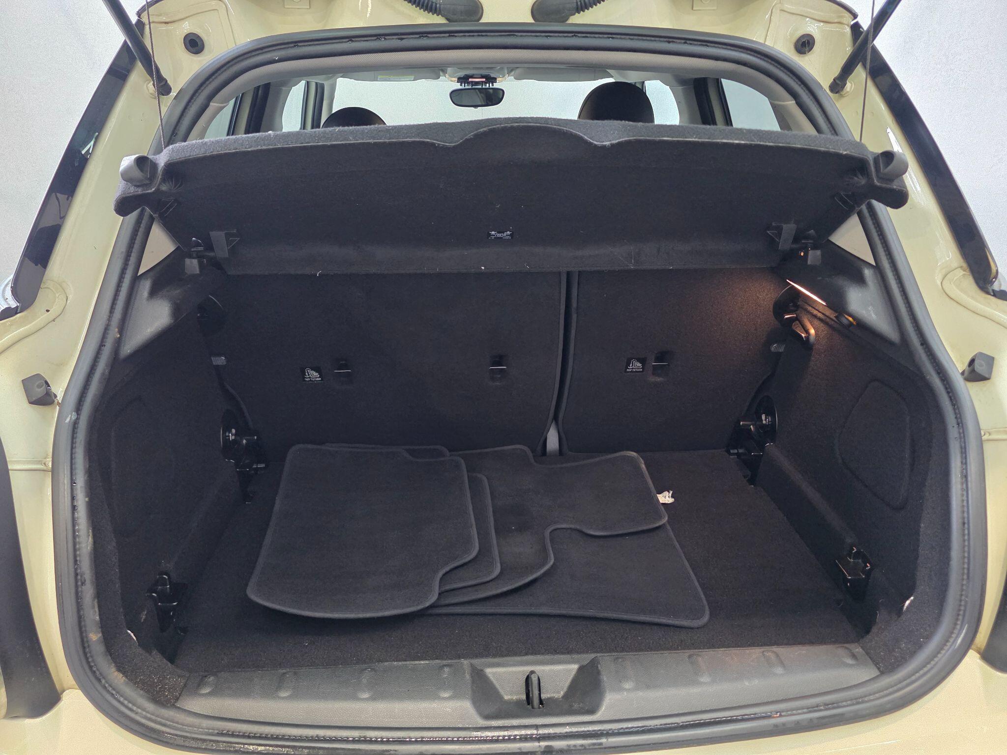 MINI Hatch - Image 28