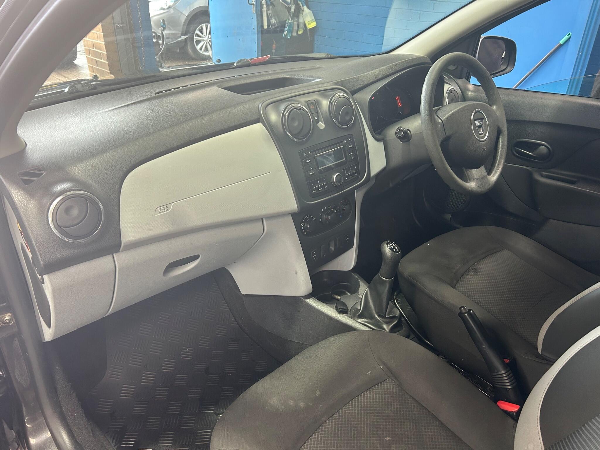 Dacia Sandero - Image 8