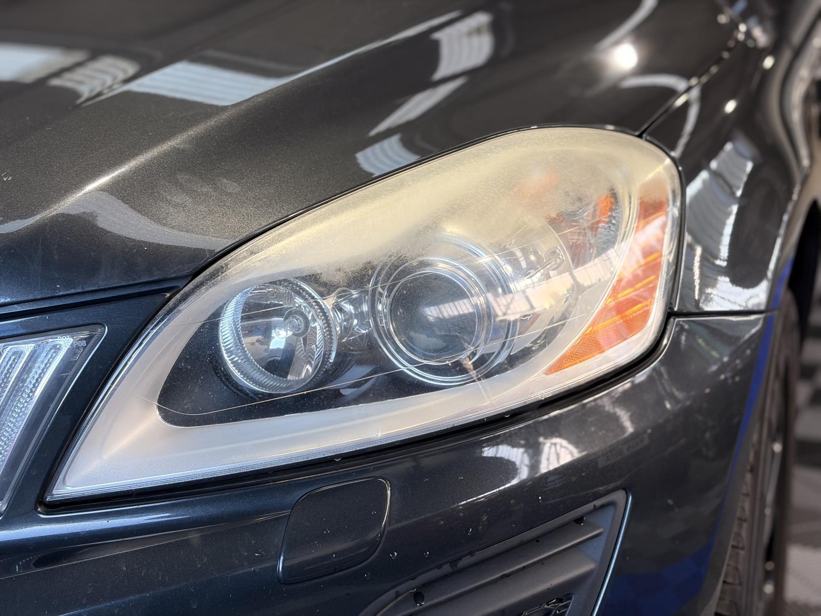 Volvo XC60 - Image 10