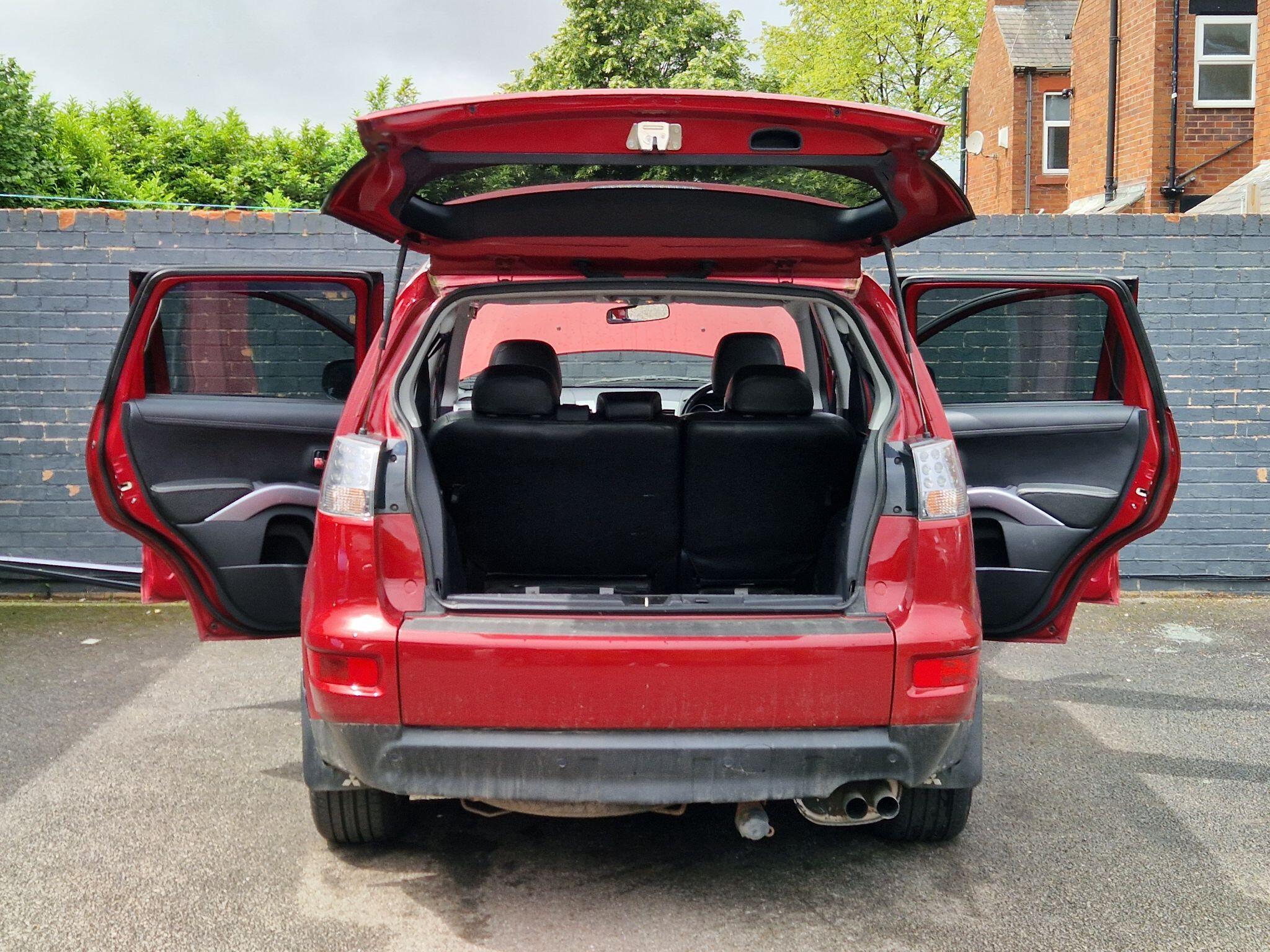 Mitsubishi Outlander - Image 20