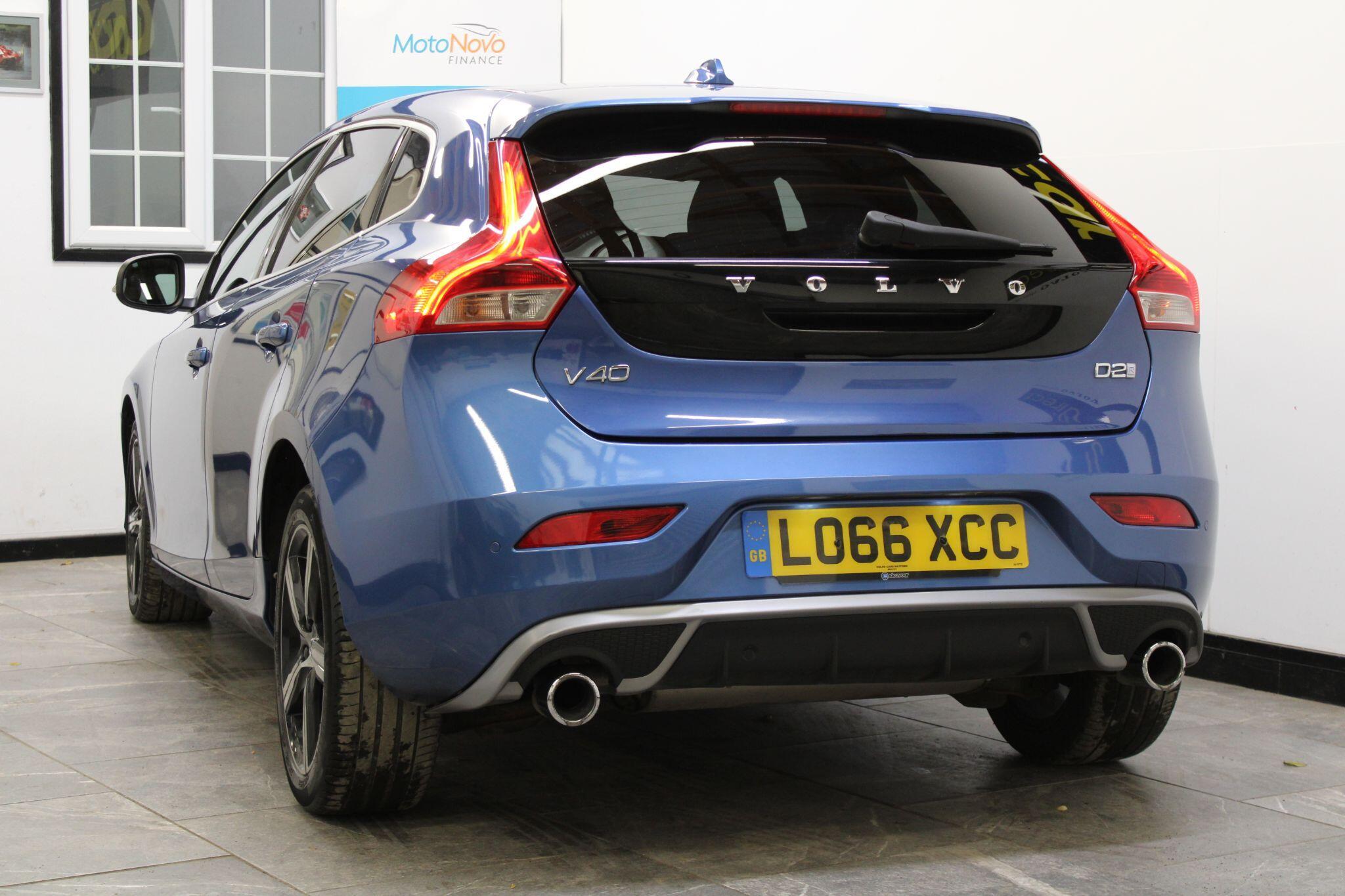 Volvo V40 - Image 17