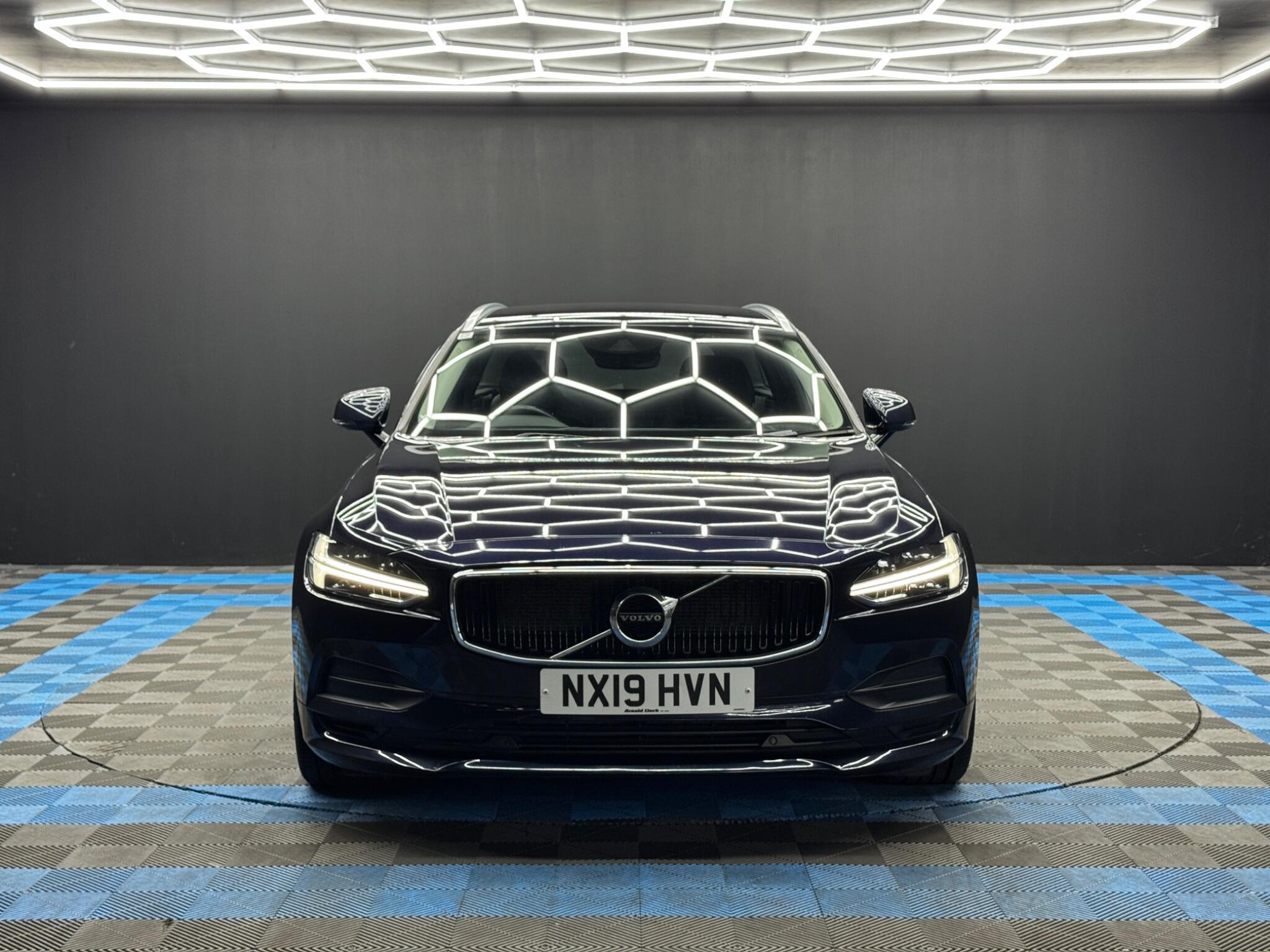 Volvo V90 - Image 2