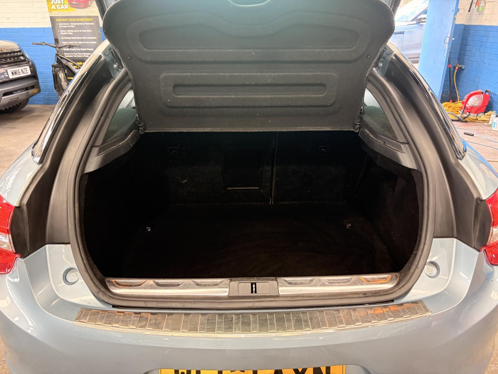 Citroen DS5 - Image 20