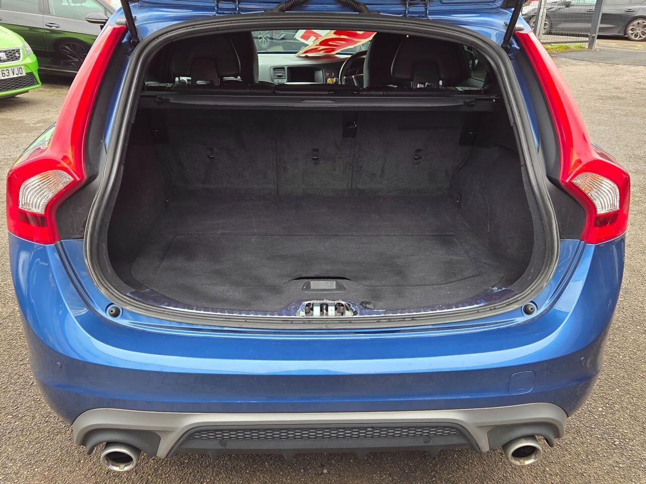 Volvo V60 - Image 10