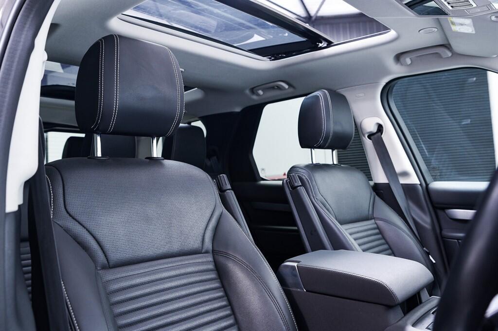 Land Rover Discovery - Image 11