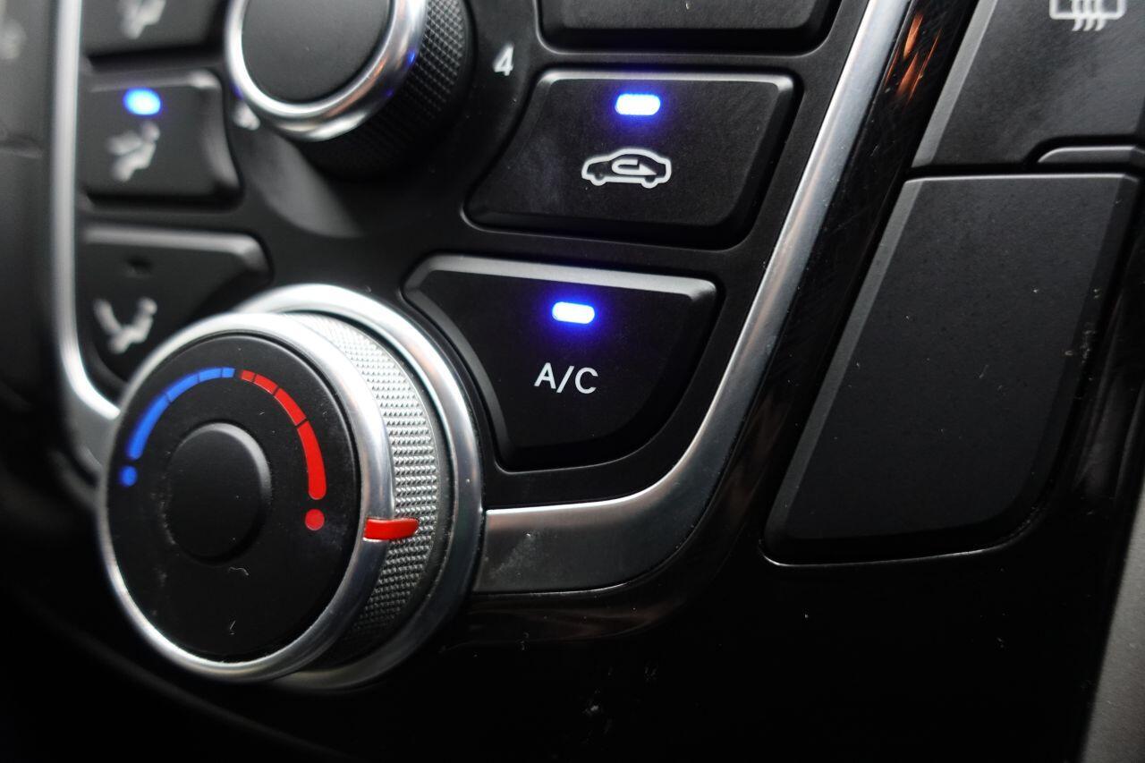 Hyundai i30 - Image 35