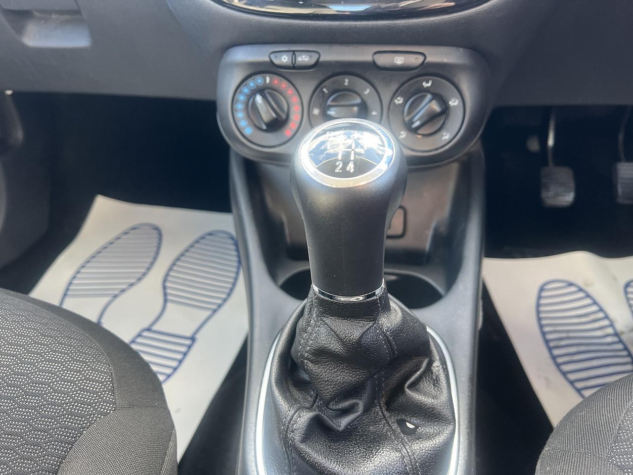 Vauxhall Corsa - Image 9