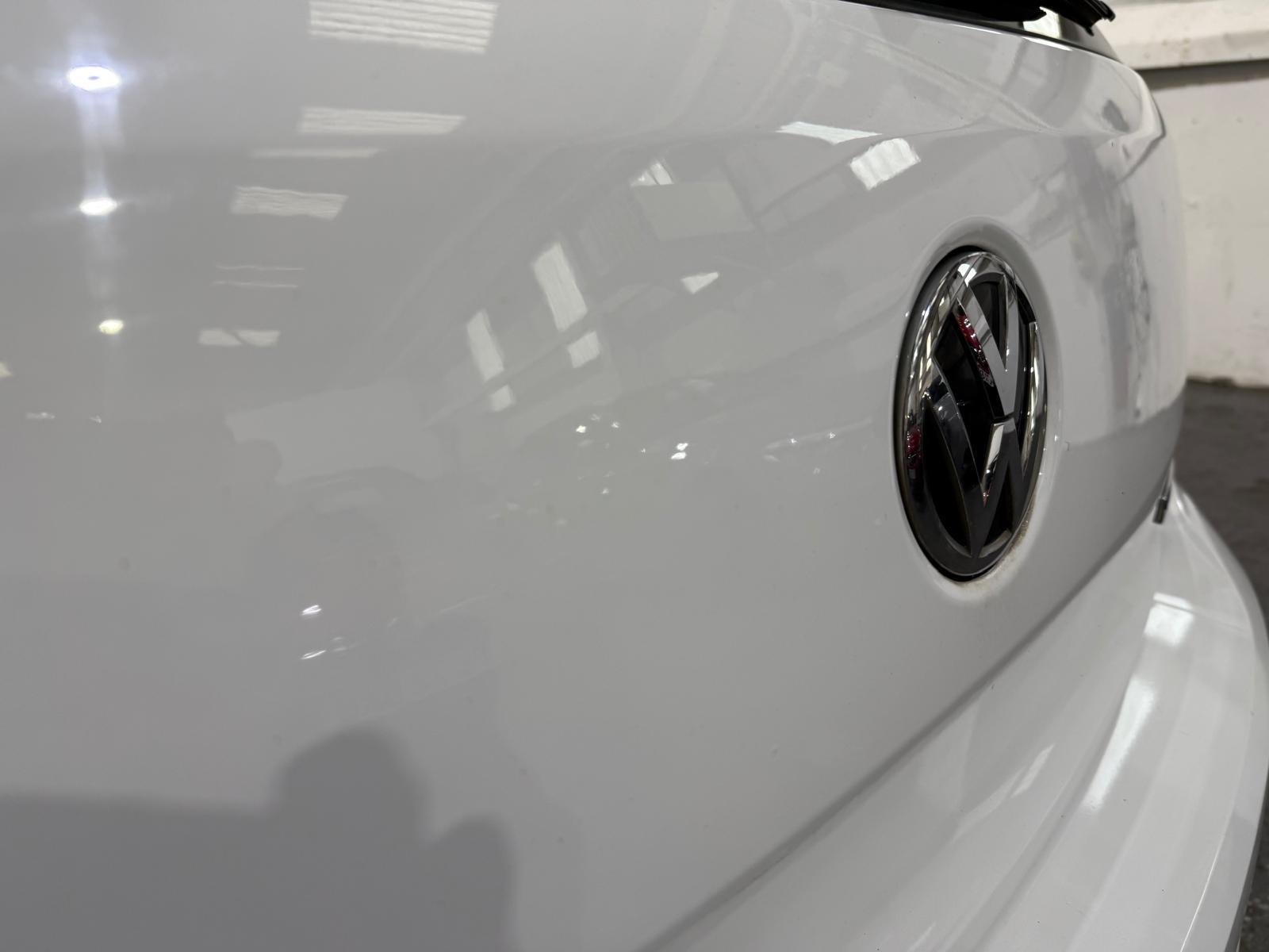 Volkswagen Polo - Image 9