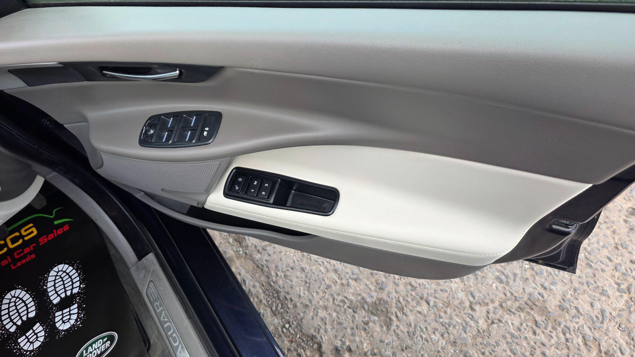 Jaguar XE - Image 19