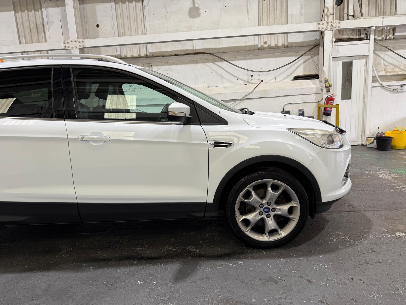 Ford Kuga - Image 8