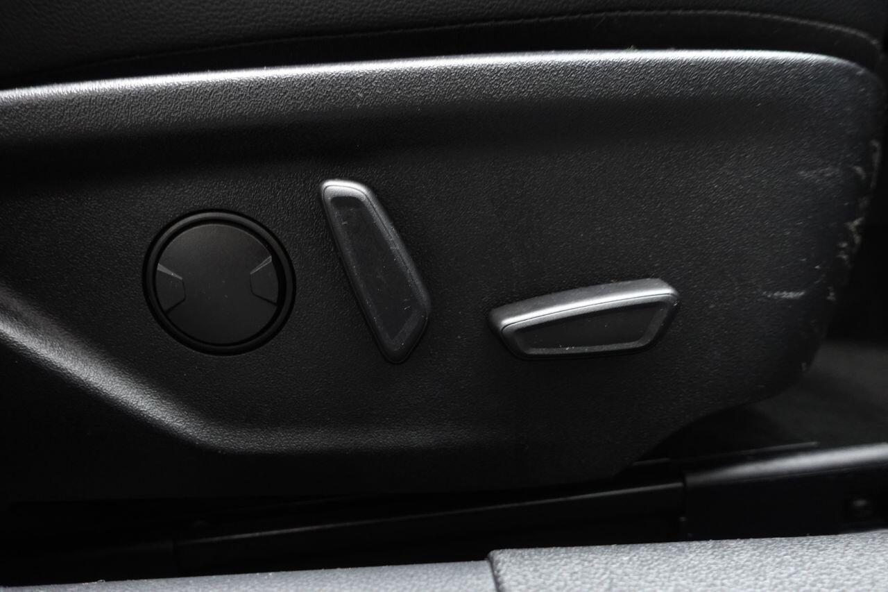 Ford Focus - Image 18