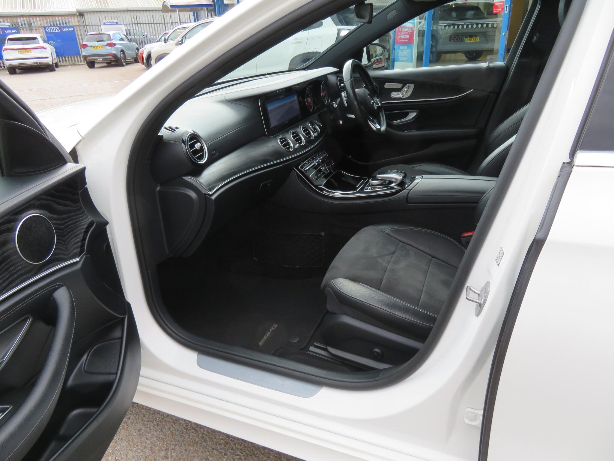 Mercedes E Class - Image 17