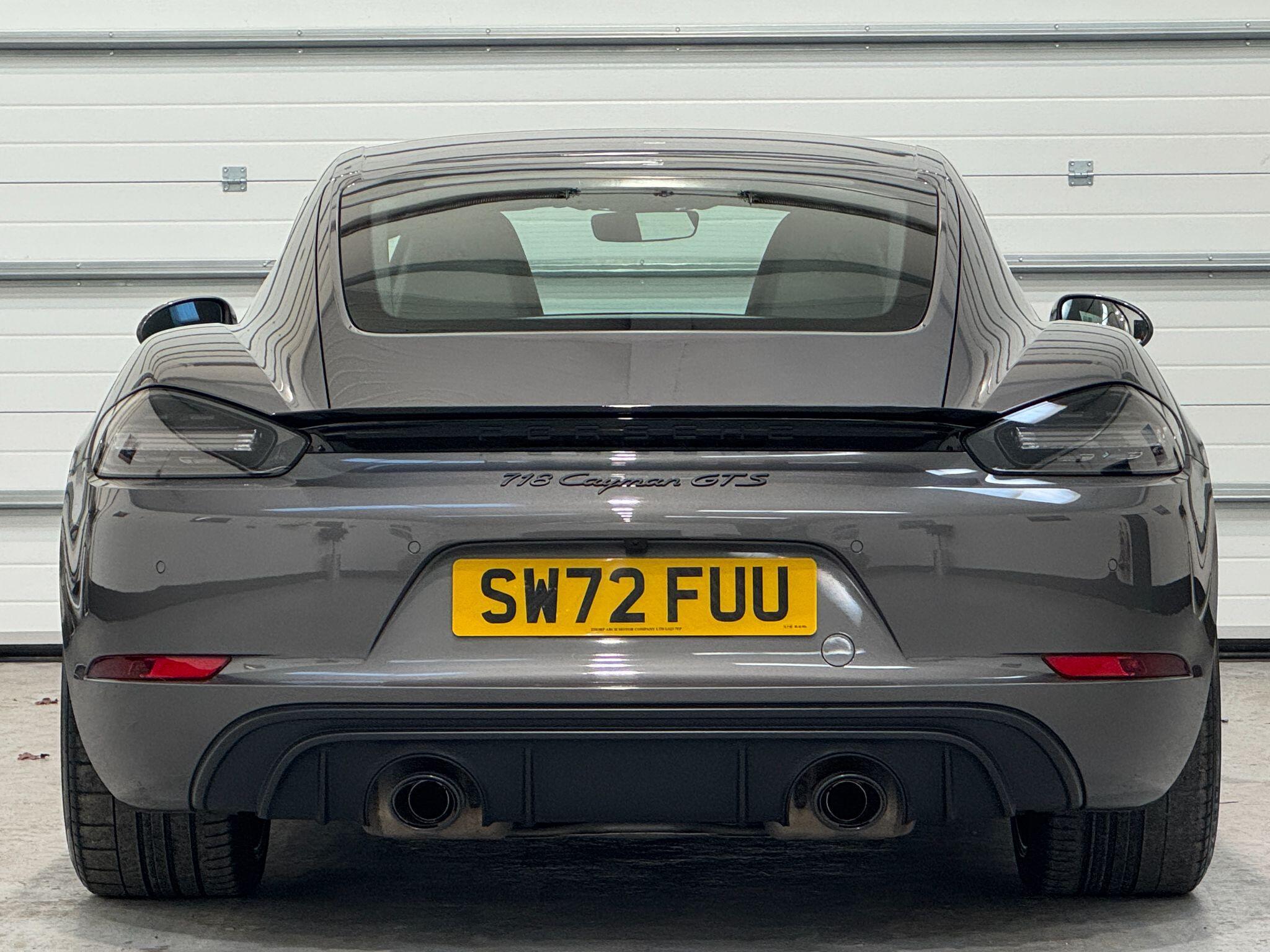 Porsche 718 Cayman - Image 15