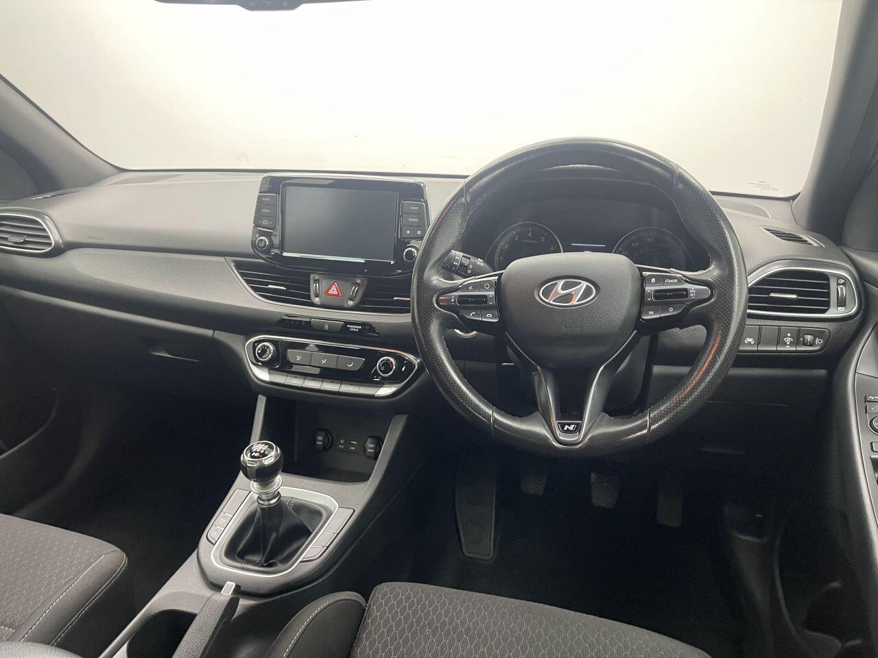 Hyundai i30 - Image 21