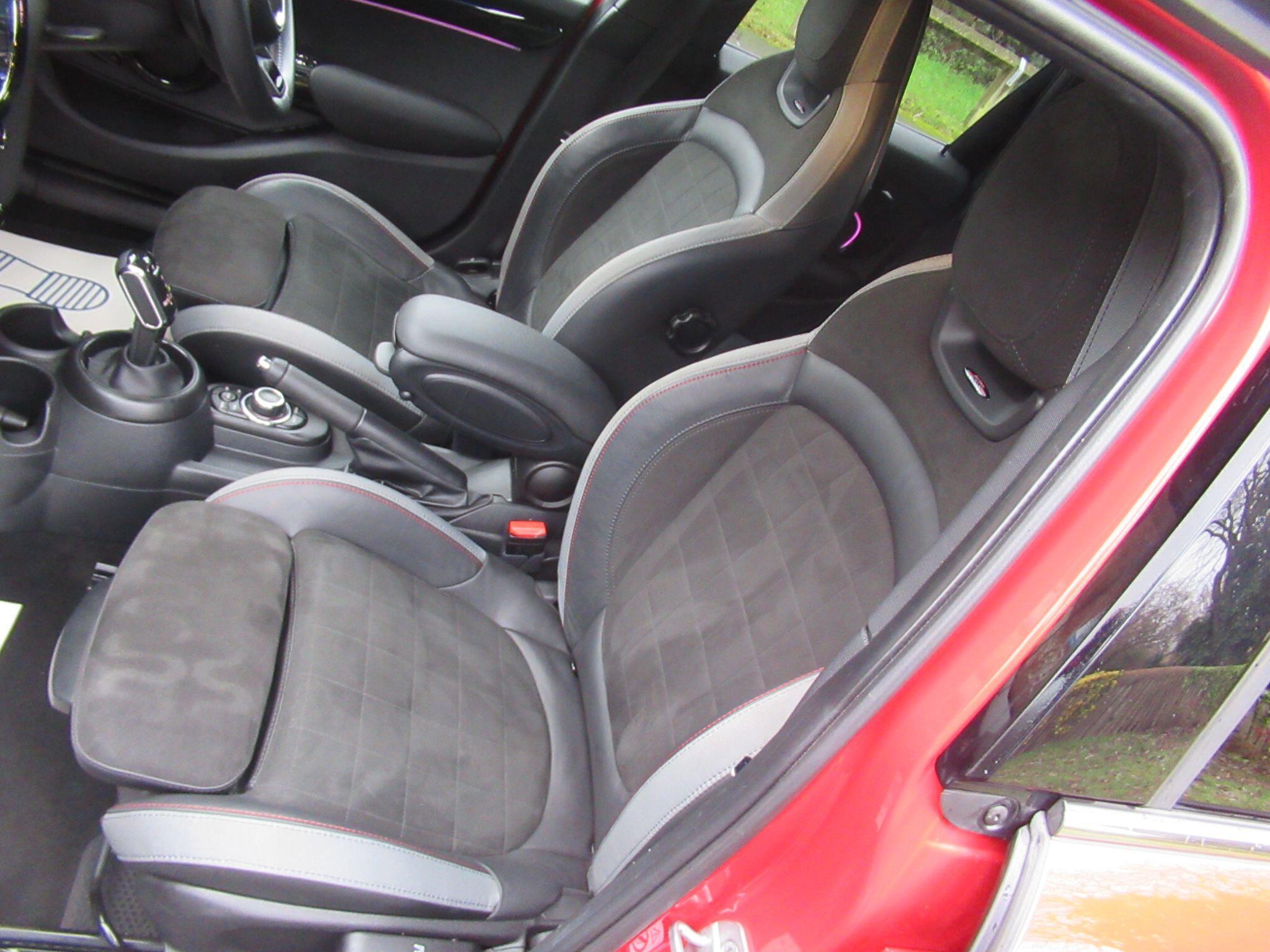 MINI Hatch - Image 17