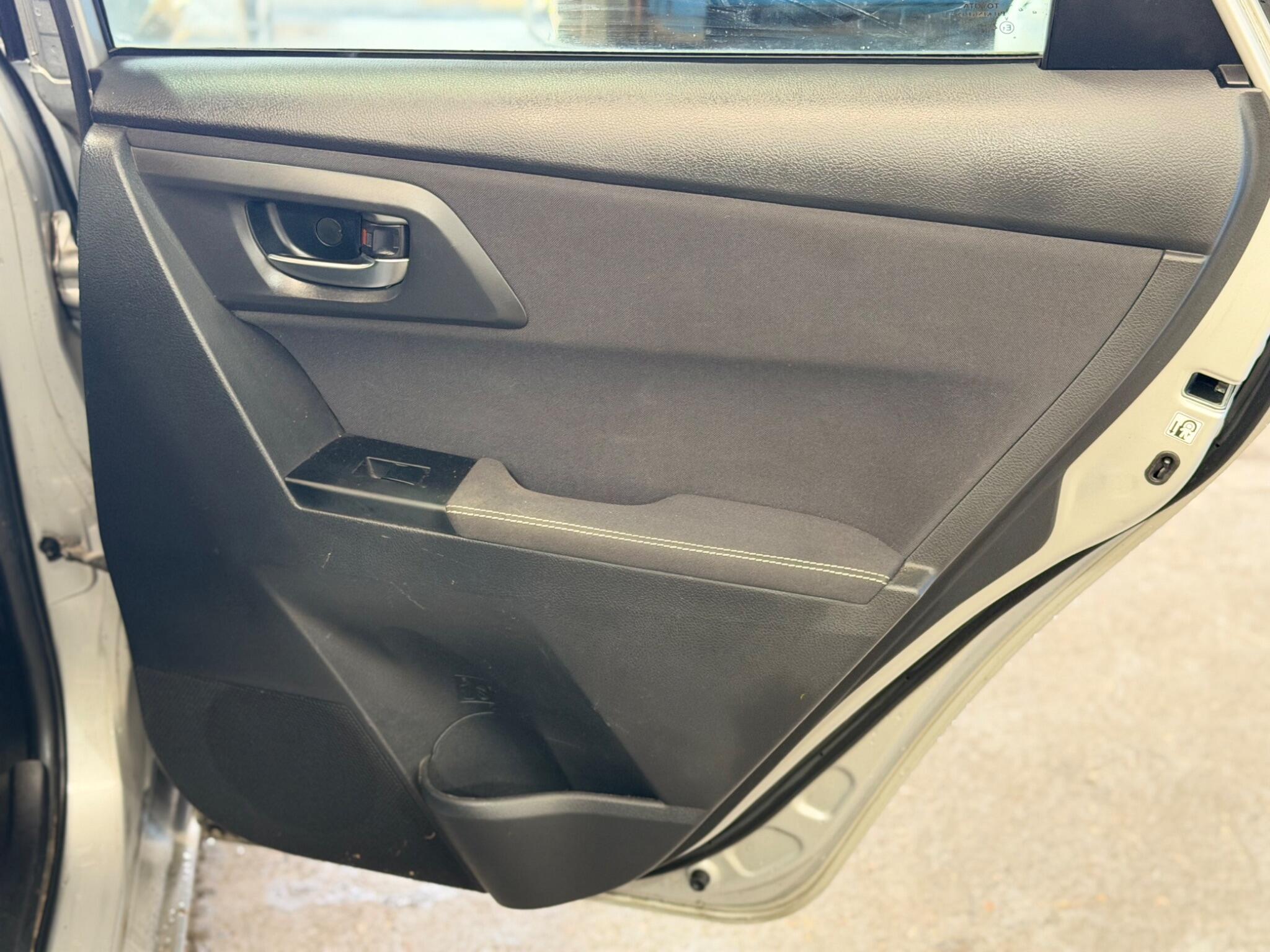 Toyota Auris - Image 37