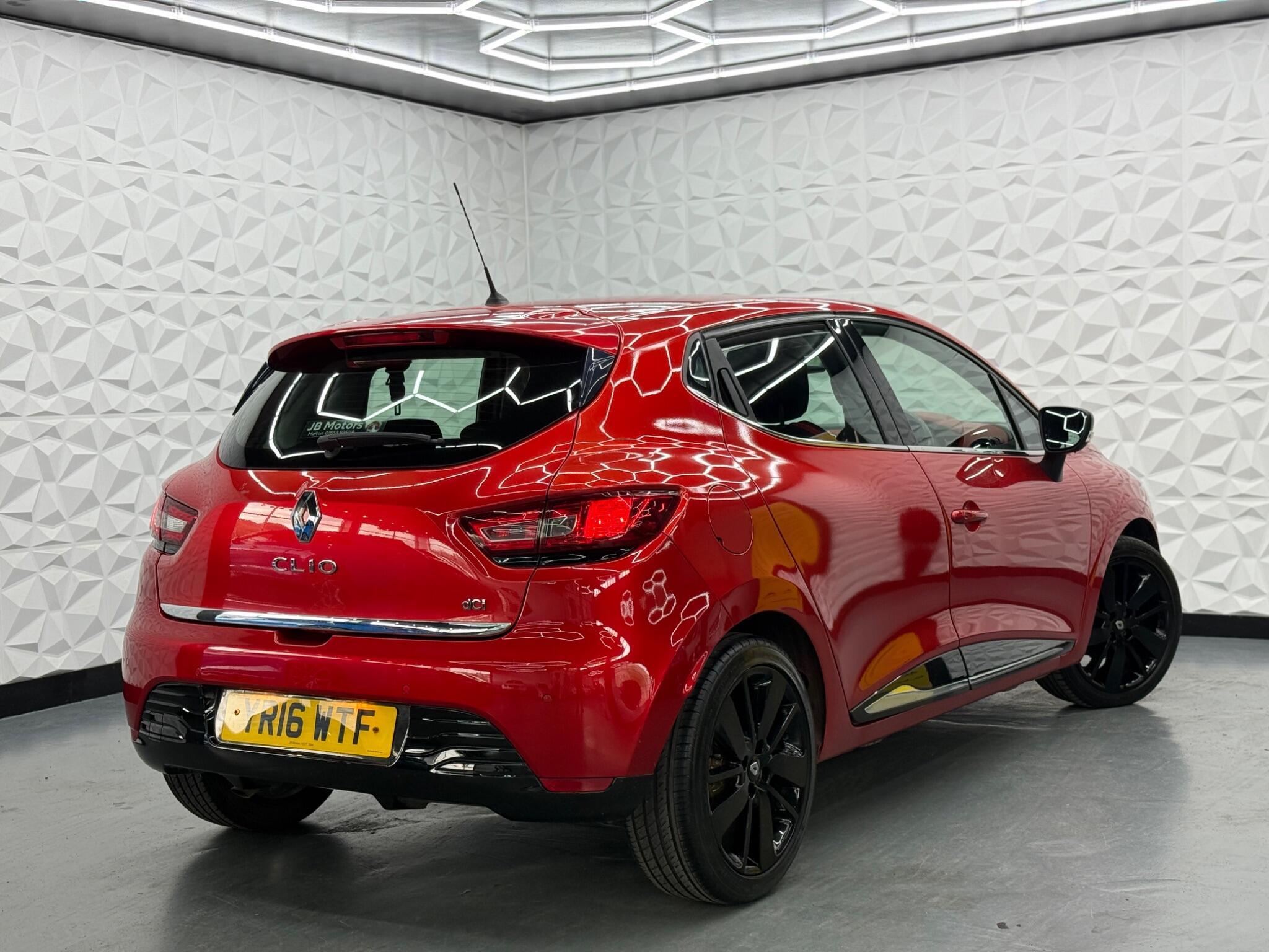 Renault Clio - Image 3