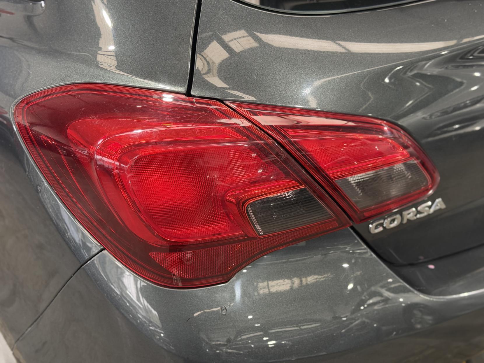 Vauxhall Corsa - Image 11