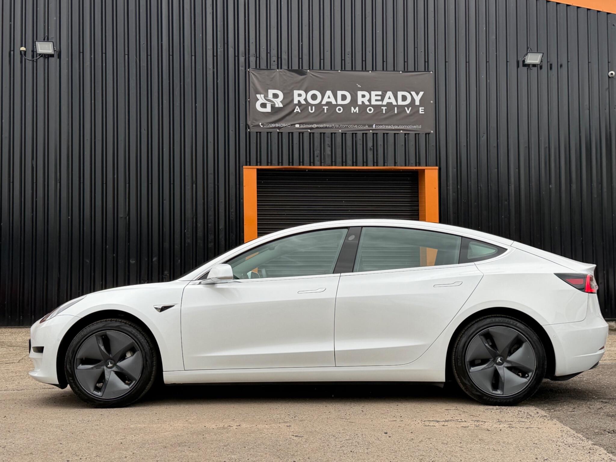 Tesla Model 3 - Image 6
