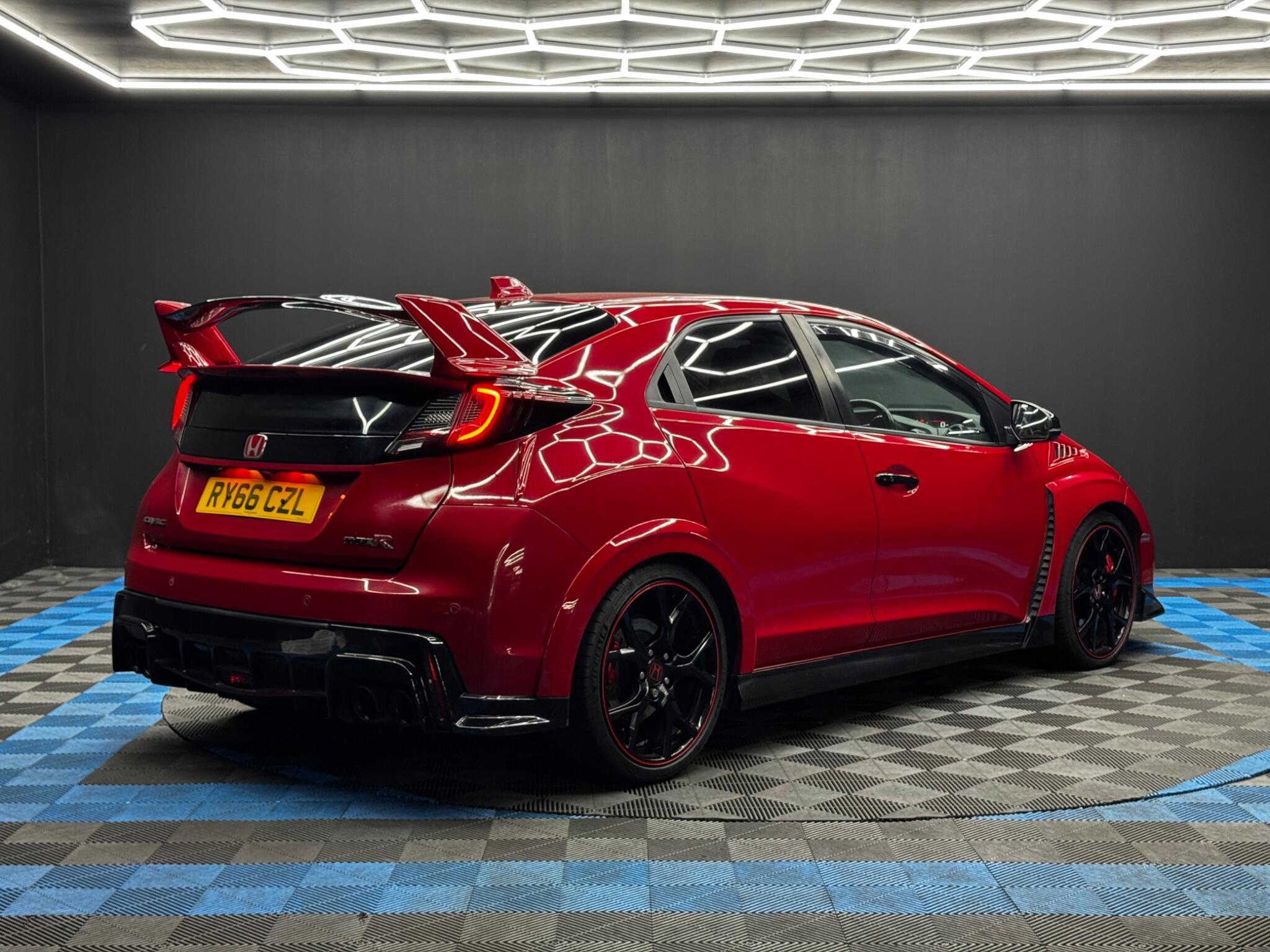 Honda Civic - Image 5