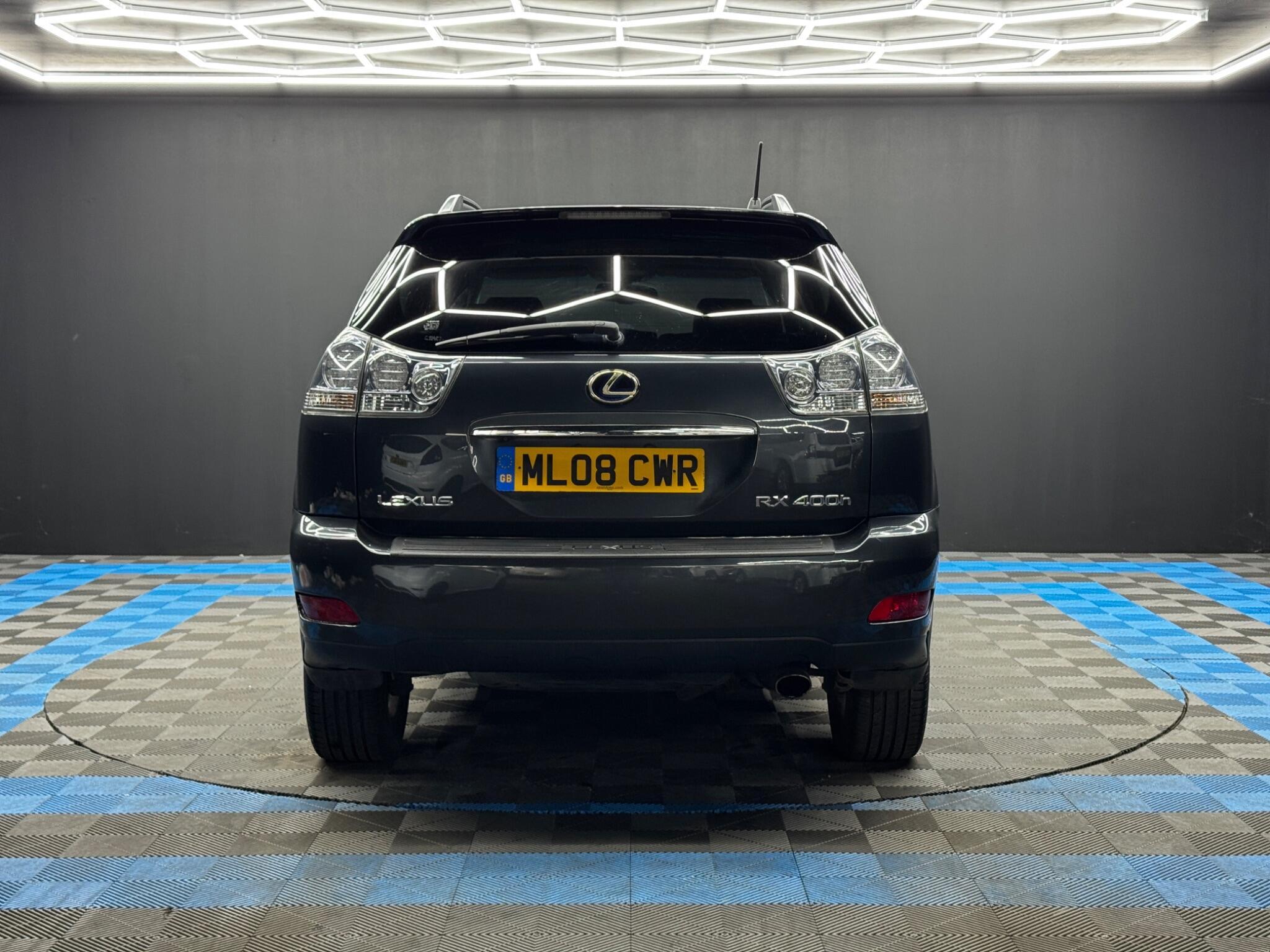 Lexus RX - Image 6