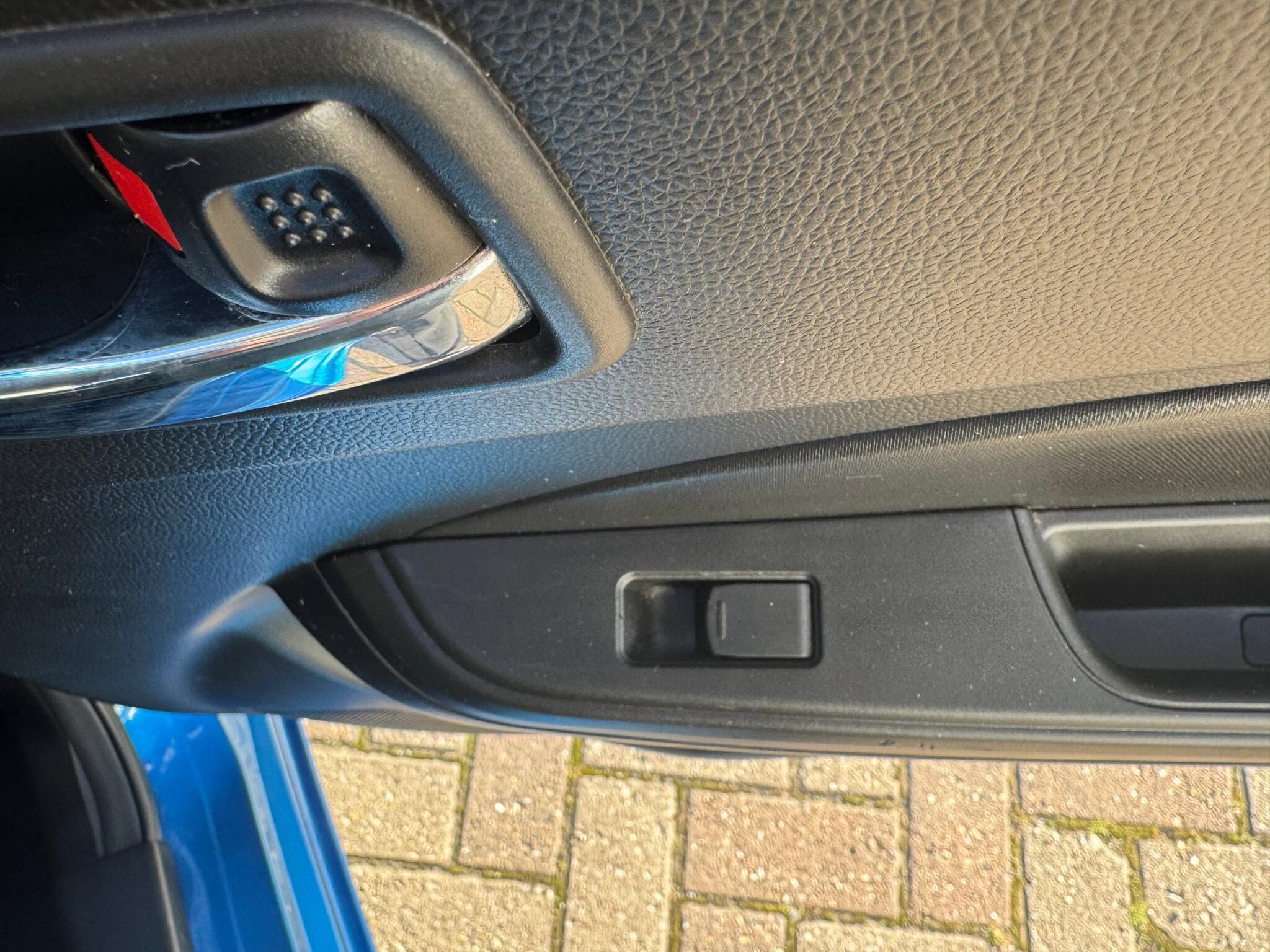 Suzuki Swift - Image 16
