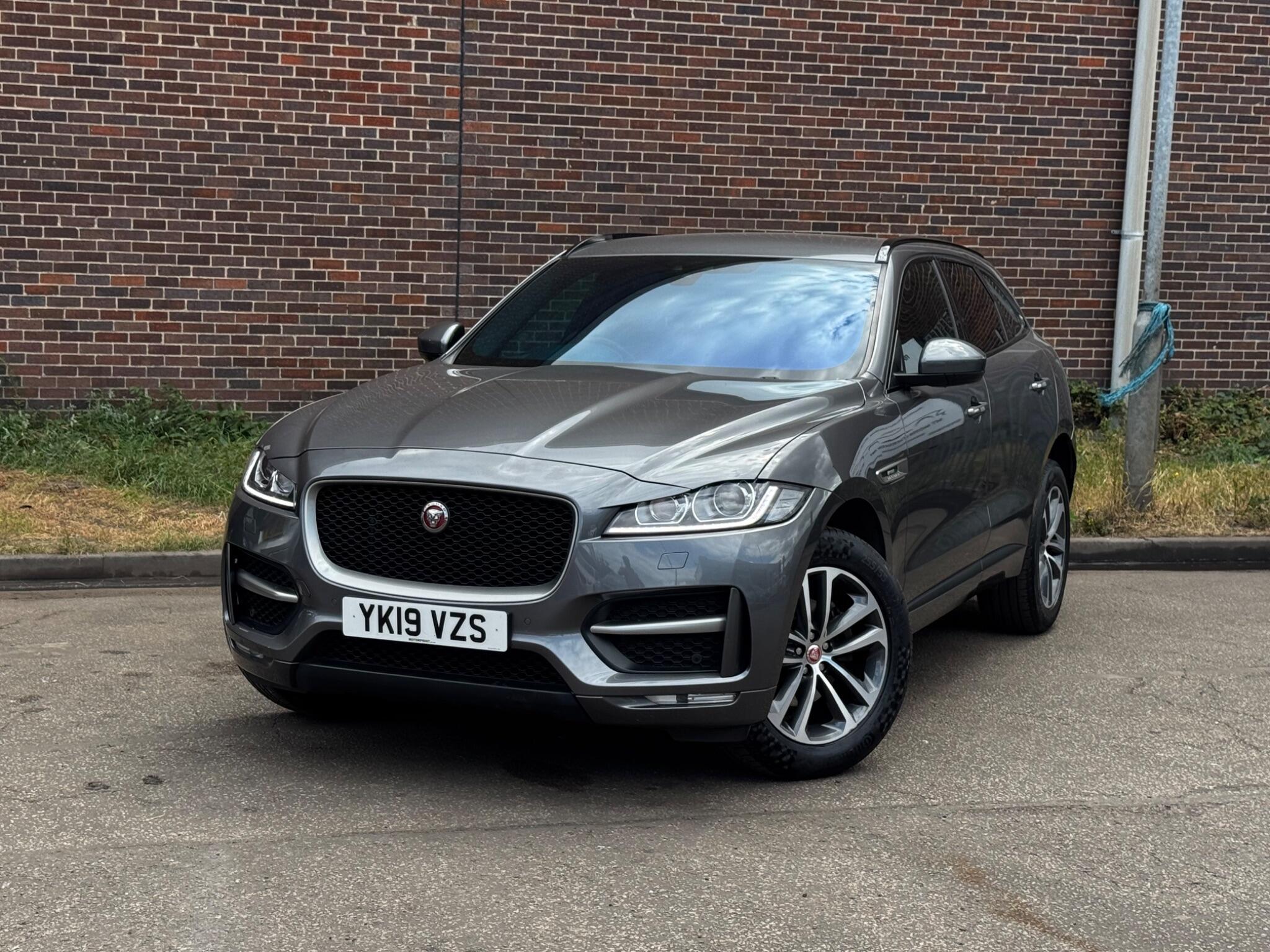 Jaguar F-Pace - Image 9
