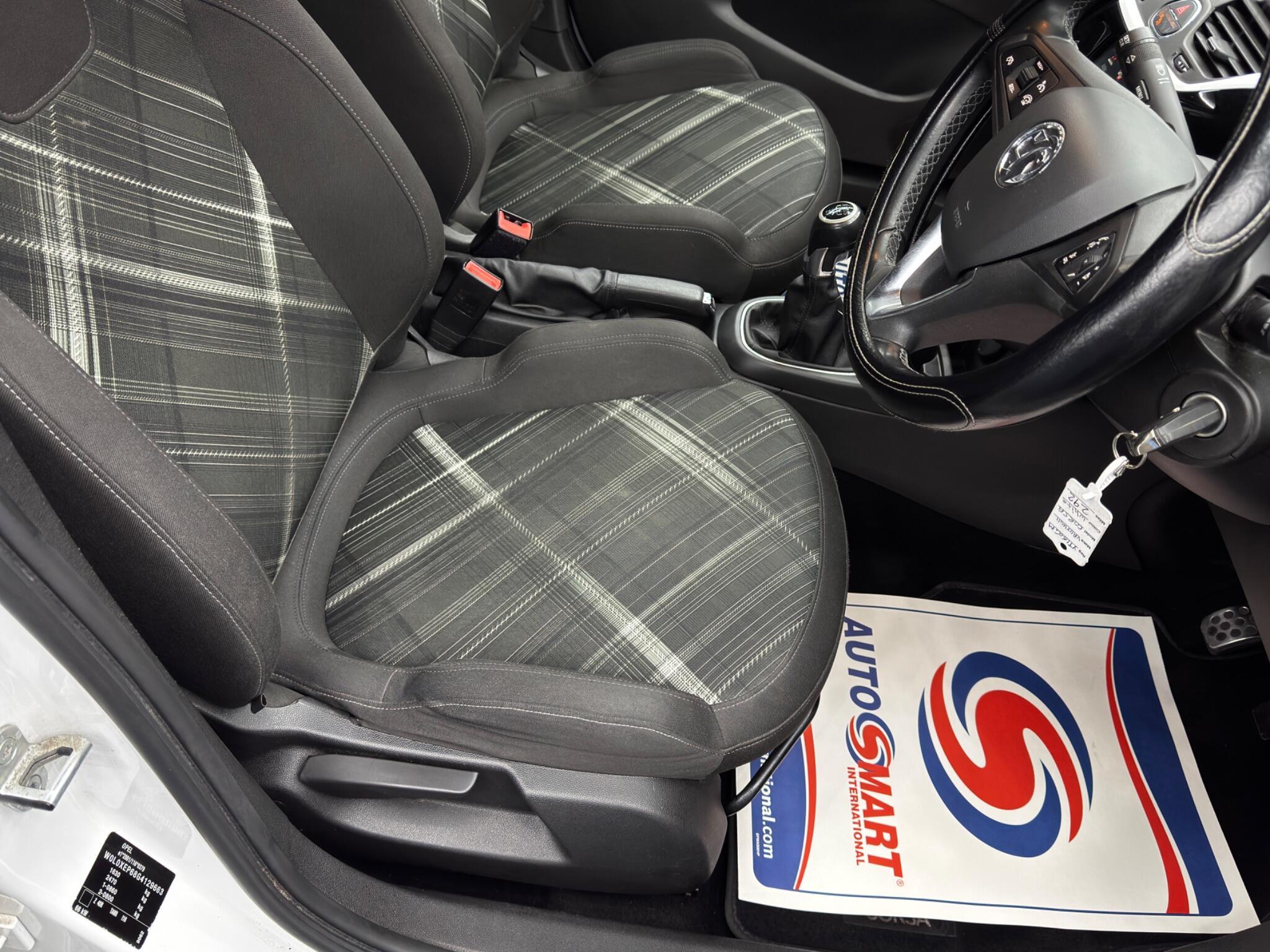 Vauxhall Corsa - Image 13