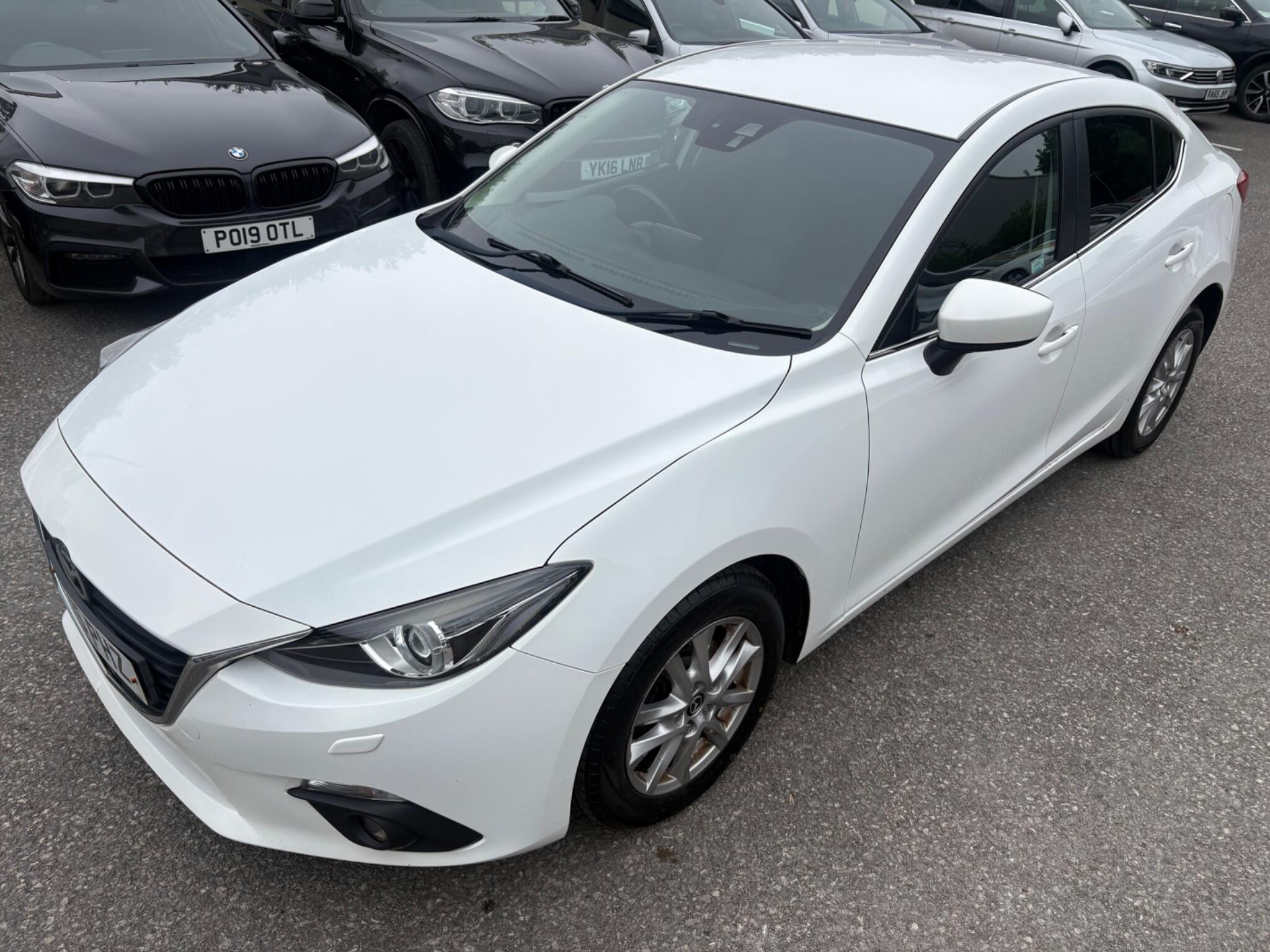 Mazda MAZDA3 - Image 9