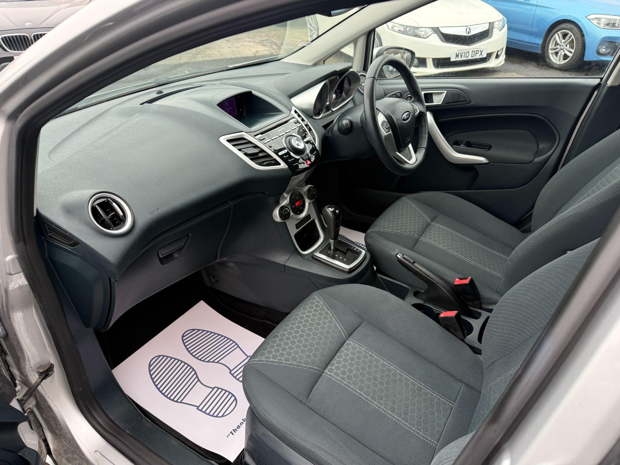 Ford Fiesta - Image 35