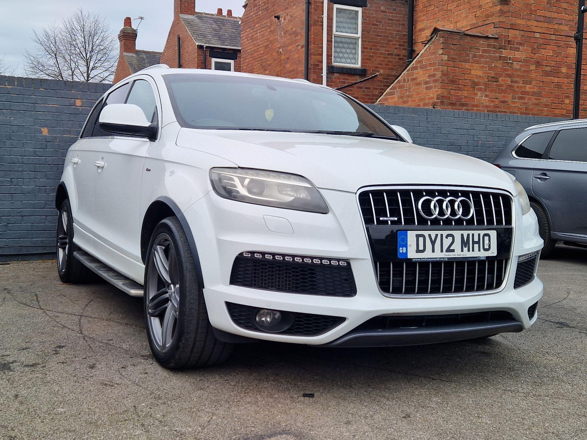 Audi Q7 - Image 12