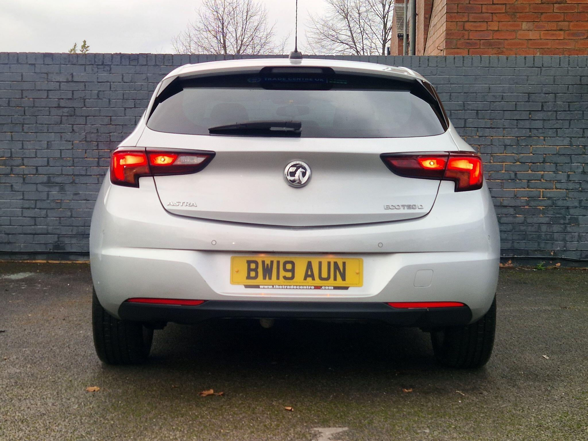 Vauxhall Astra - Image 23