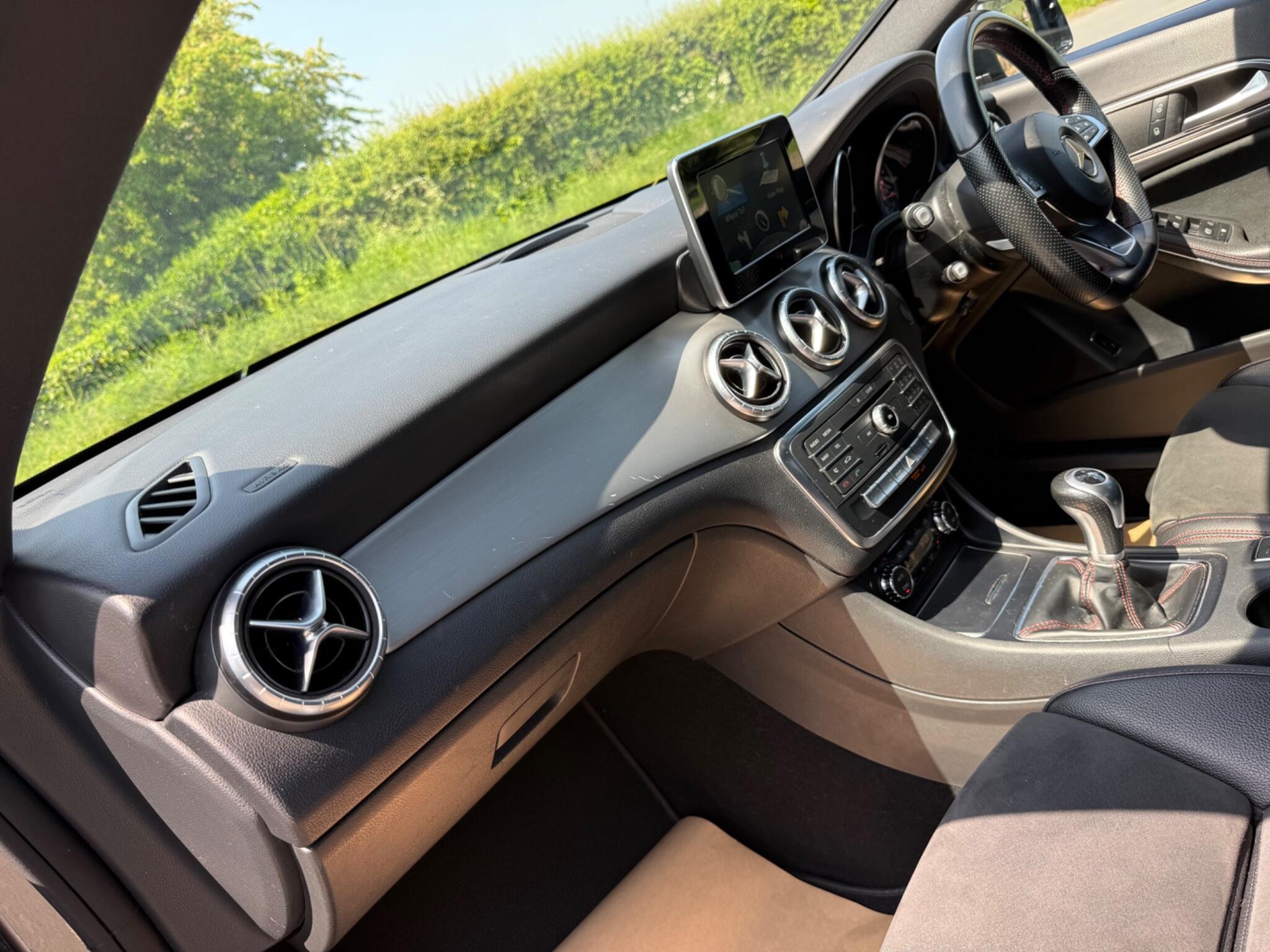 Mercedes CLA - Image 42