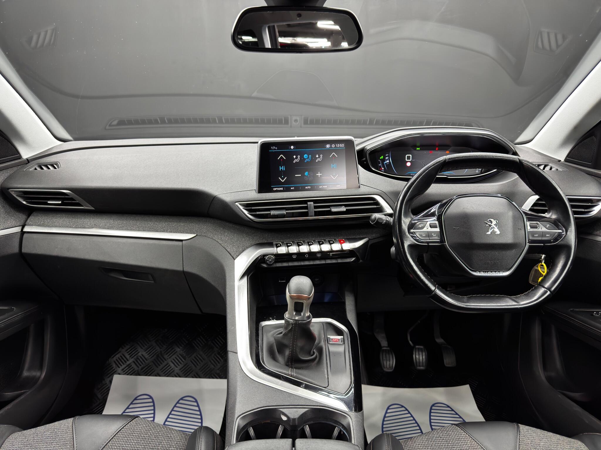Peugeot 5008 - Image 10