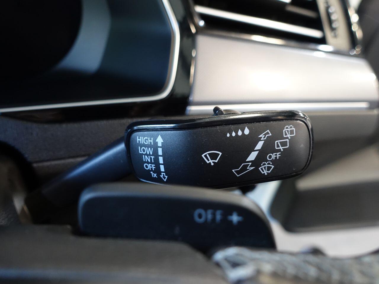 Volkswagen Passat - Image 29