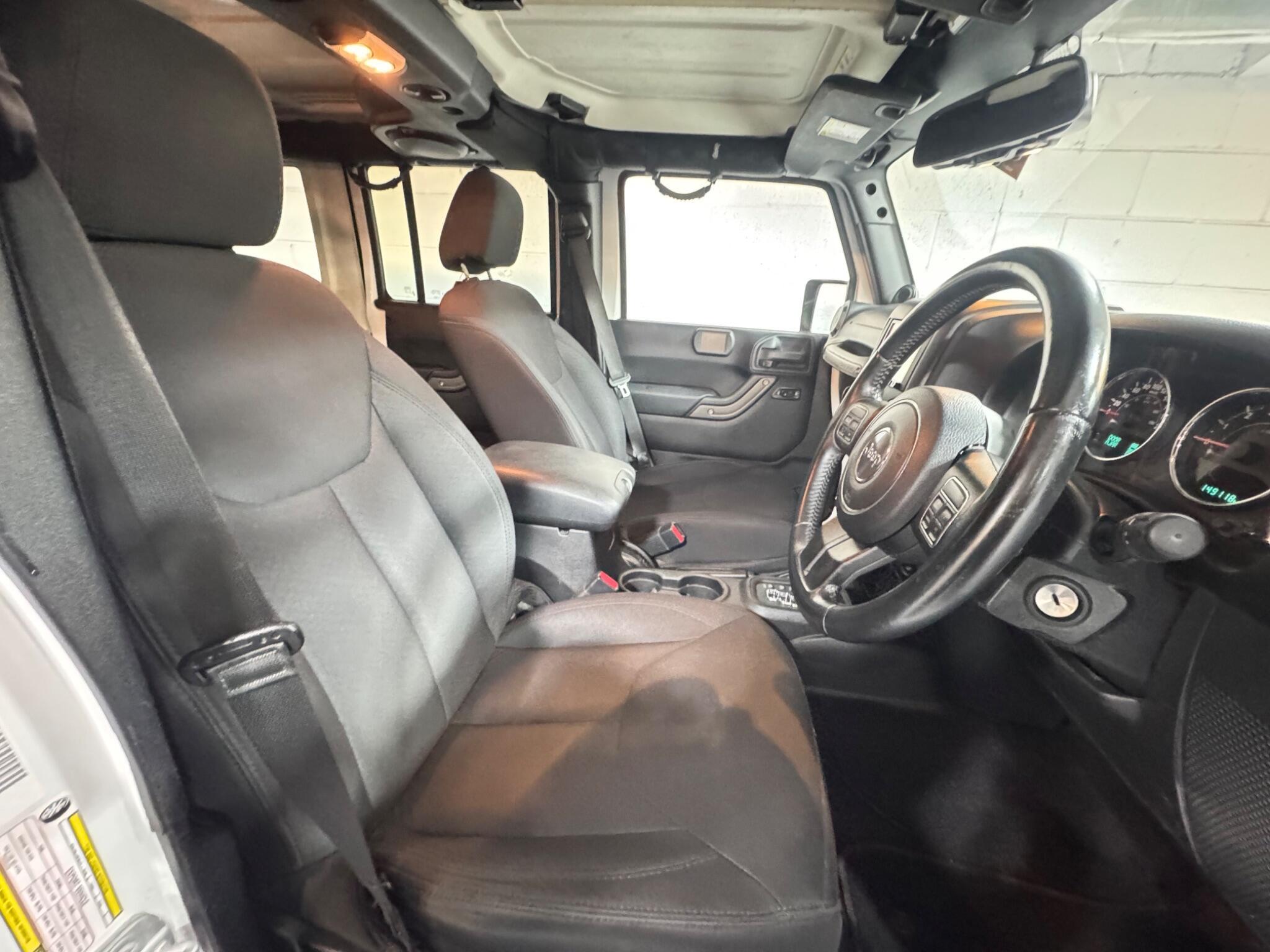 Jeep Wrangler - Image 8