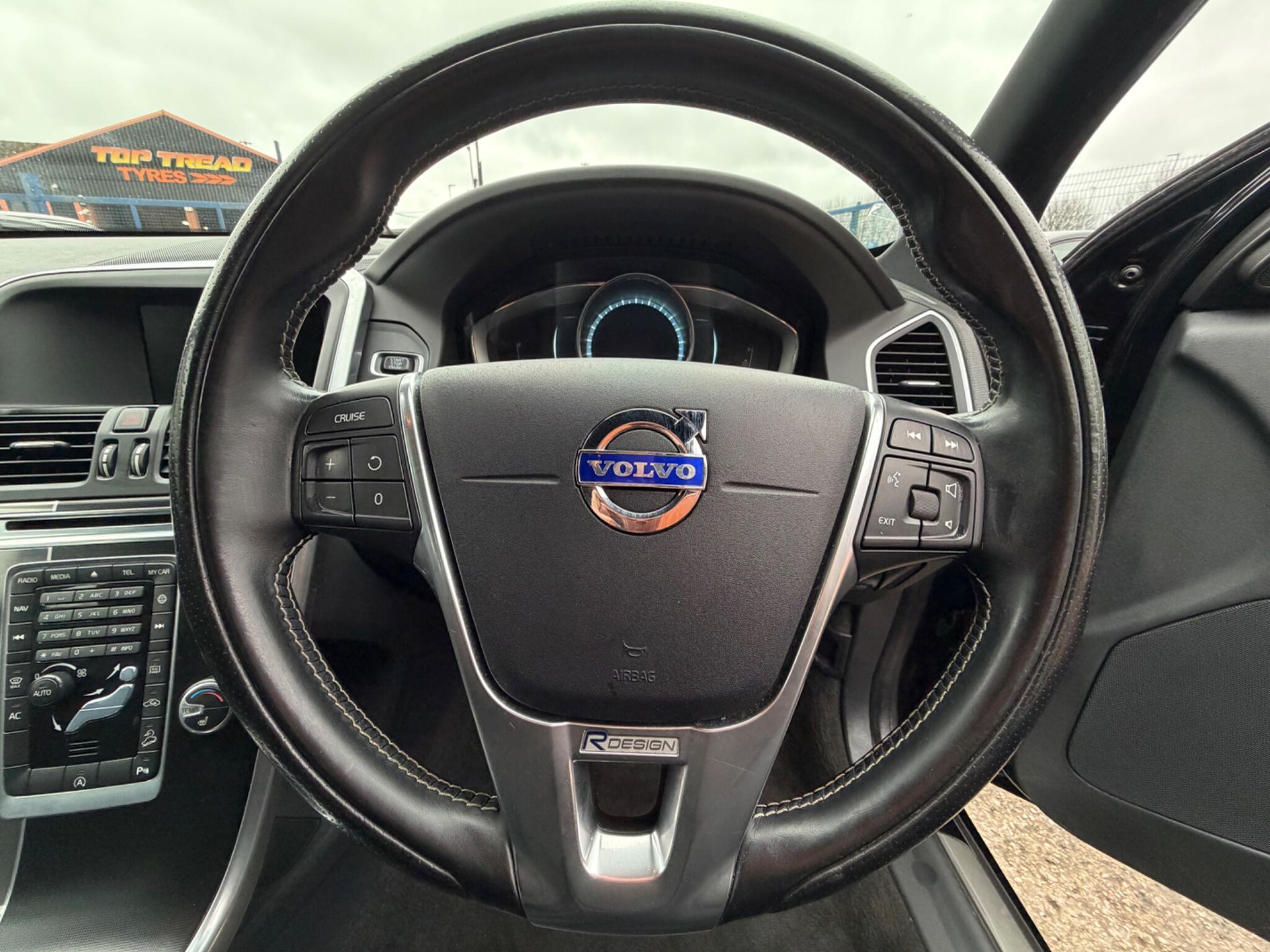Volvo XC60 - Image 18