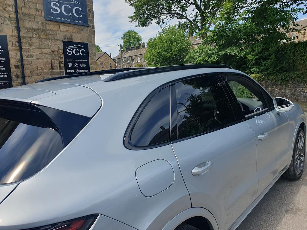 Porsche Cayenne - Image 15