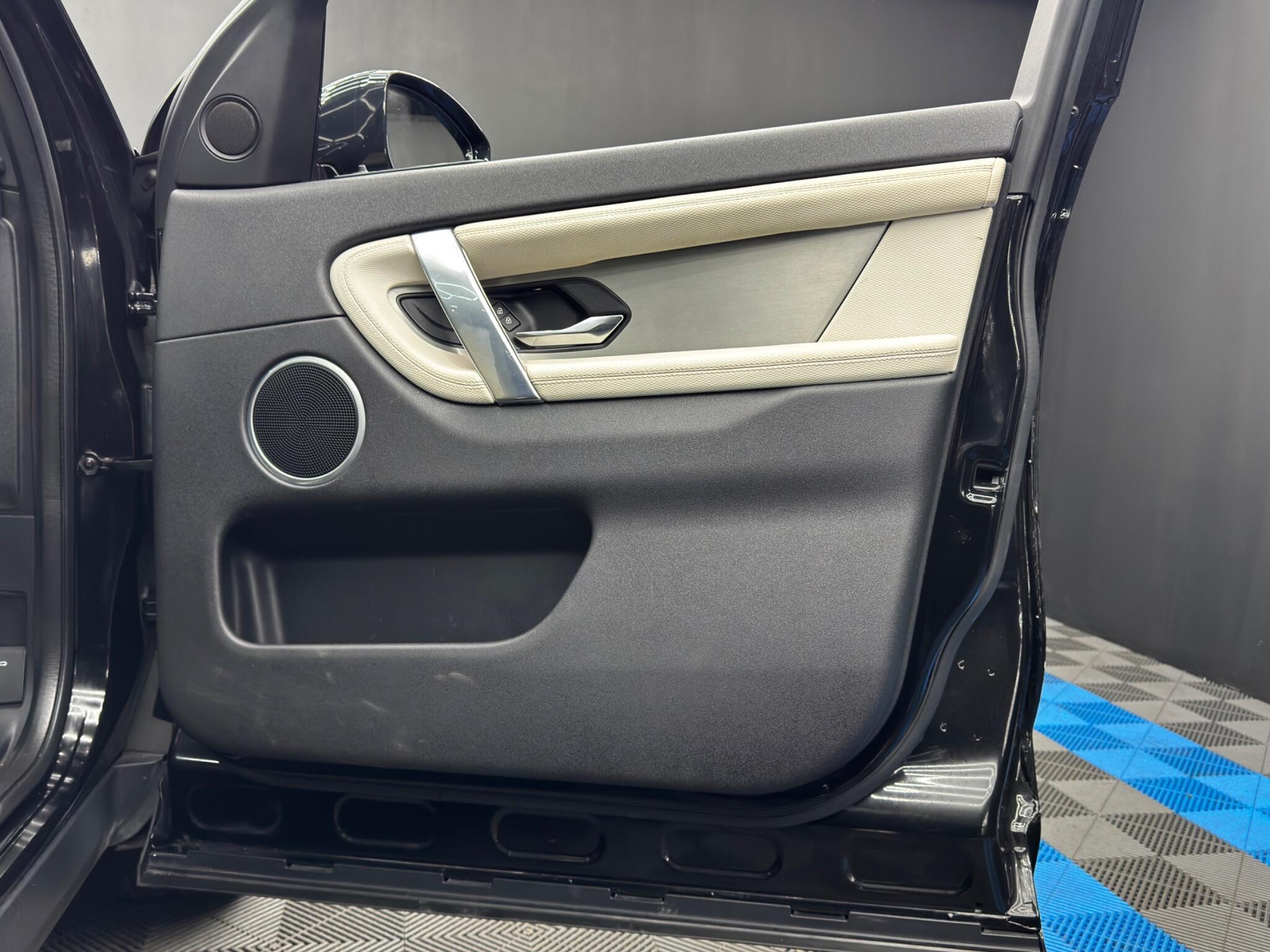 Land Rover DISCOVERY SPORT - Image 41