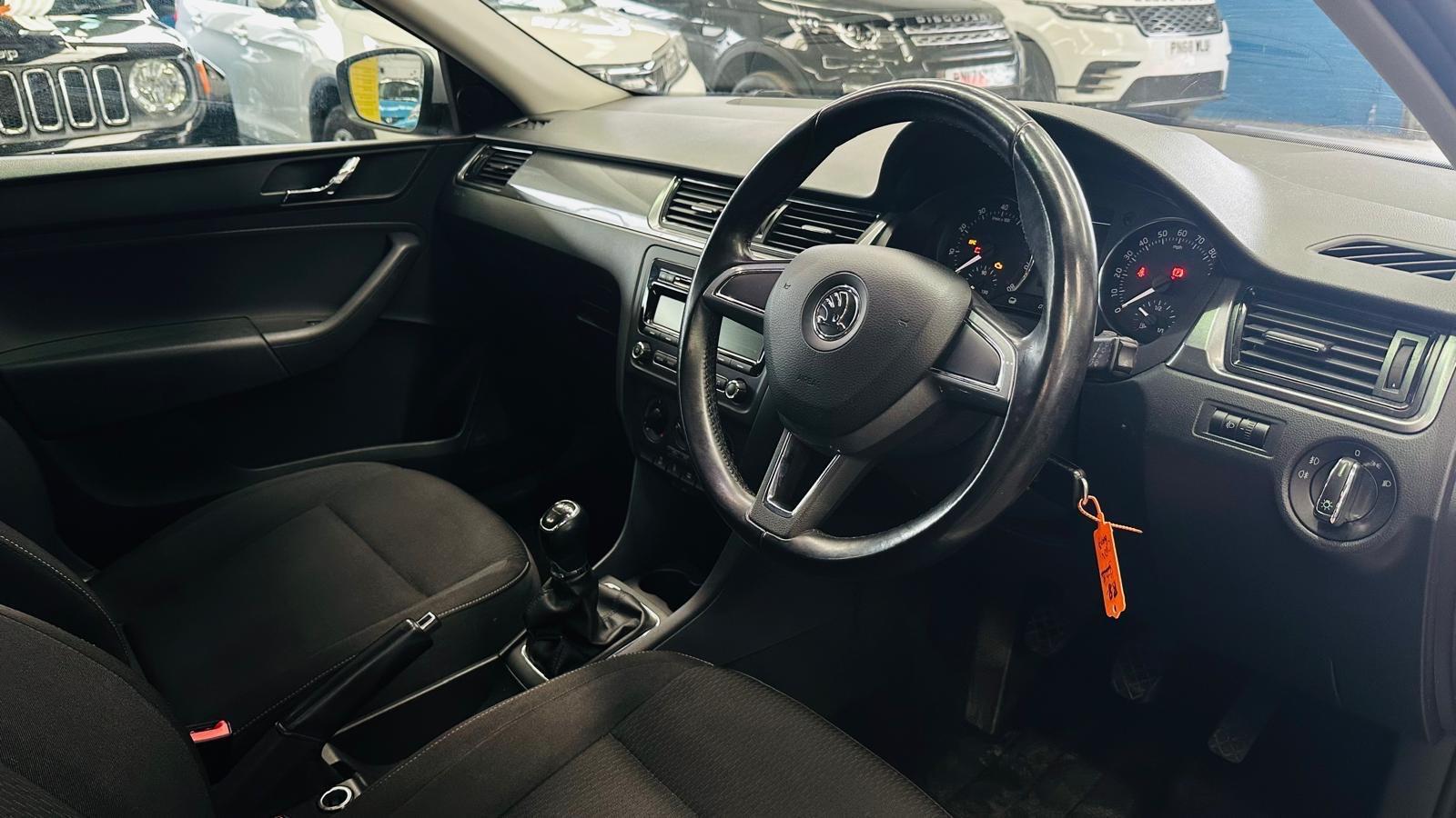 Skoda Rapid - Image 4