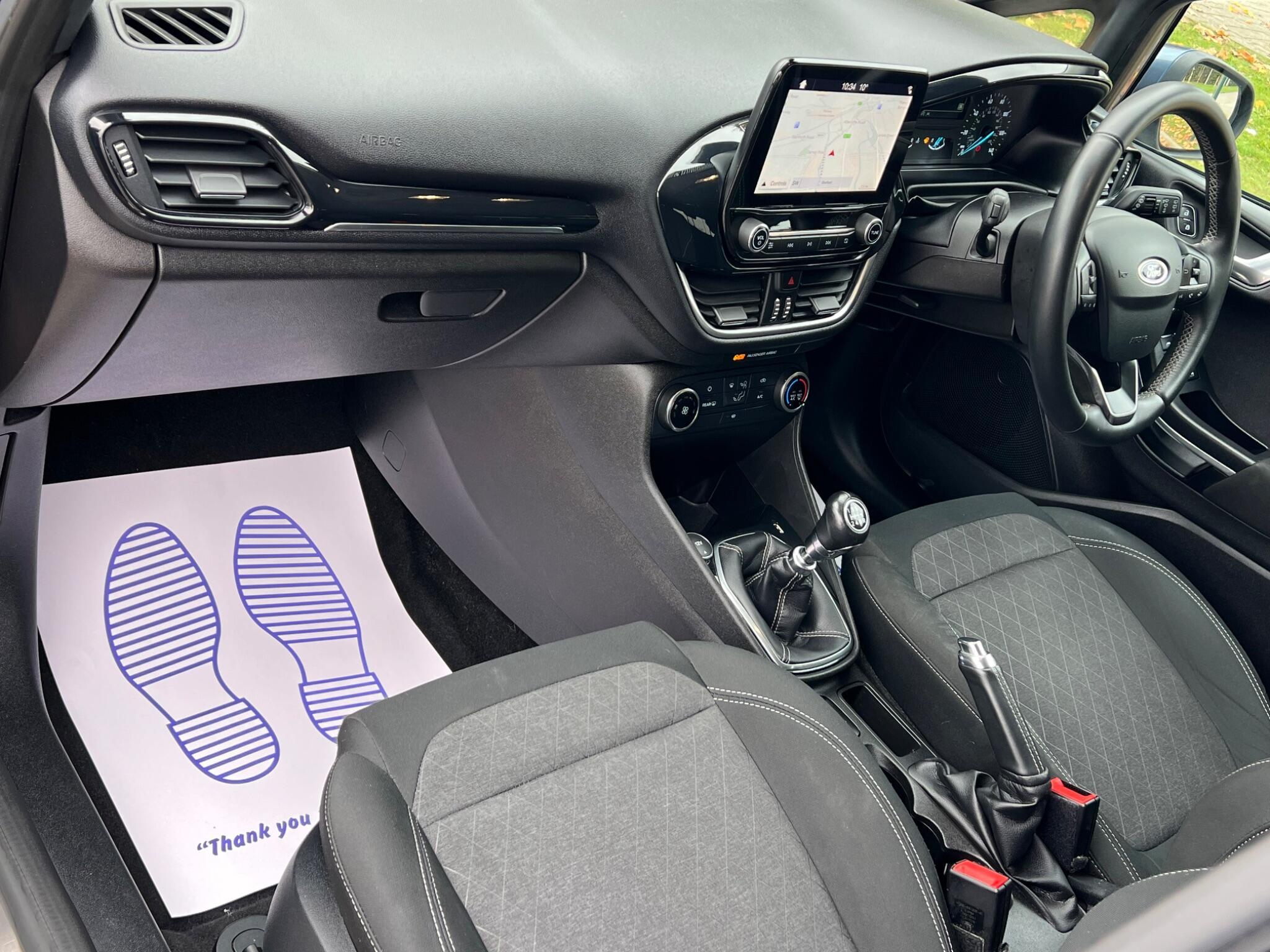 Ford Fiesta - Image 11