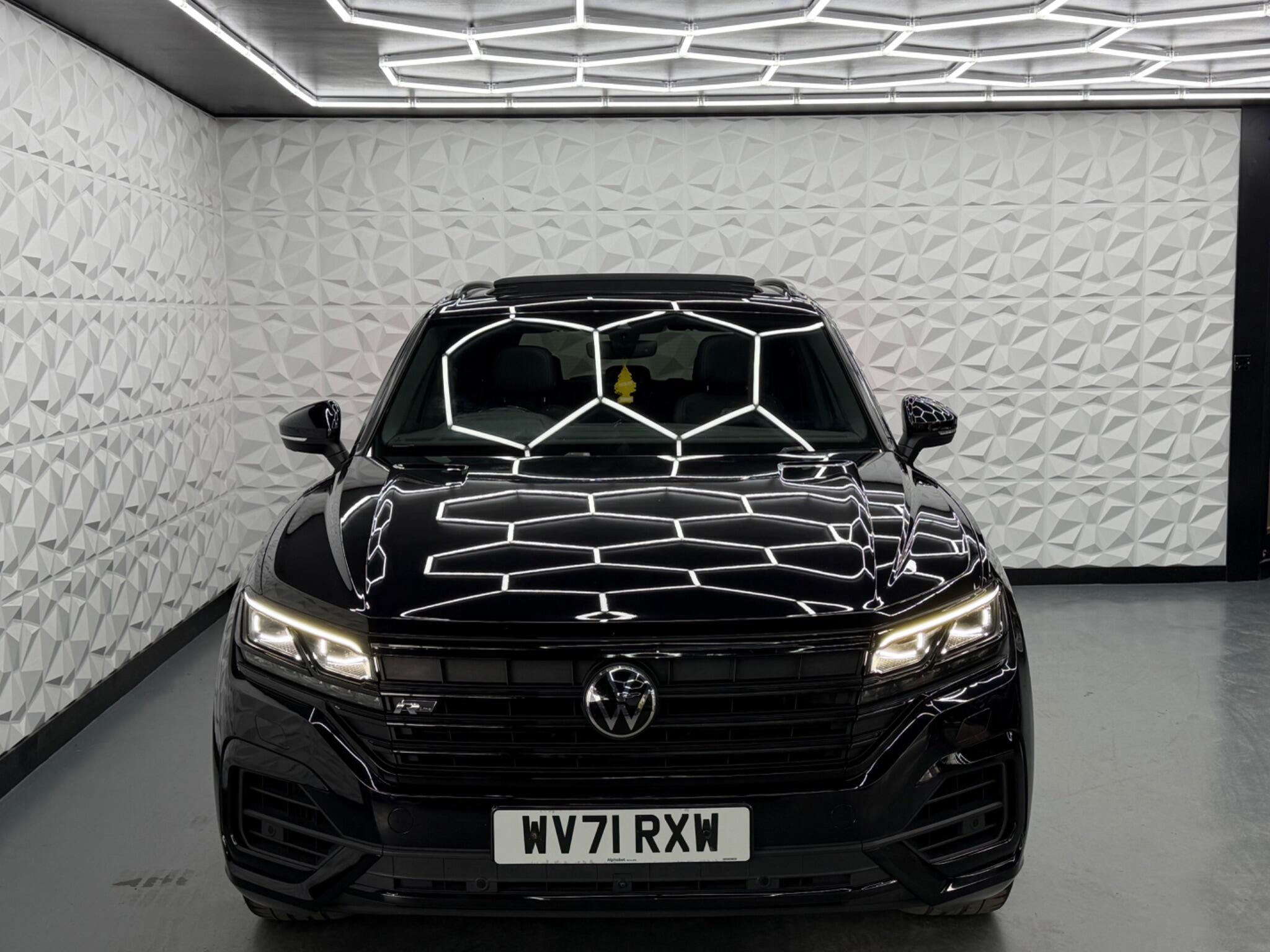 Volkswagen Touareg - Image 4