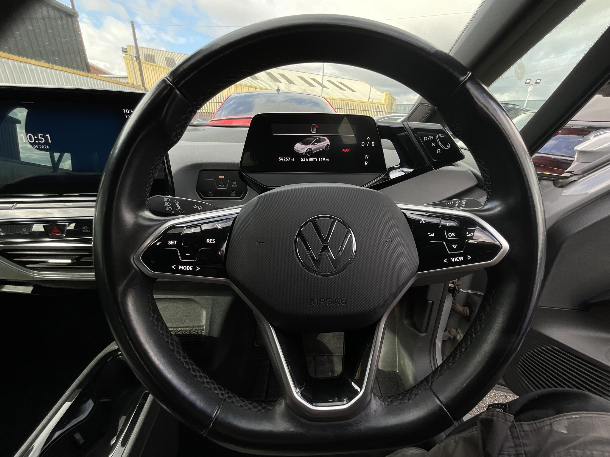 Volkswagen ID.3 - Image 20