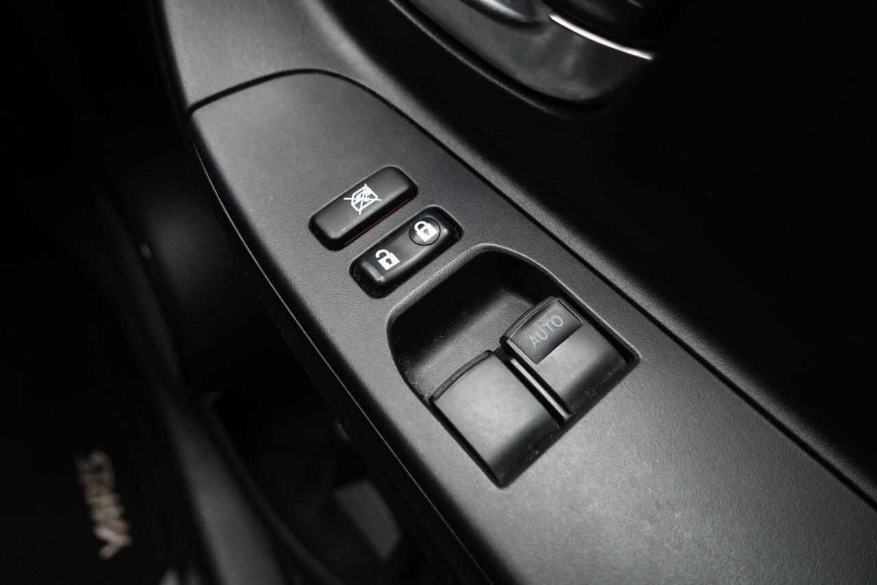 Toyota Yaris - Image 38