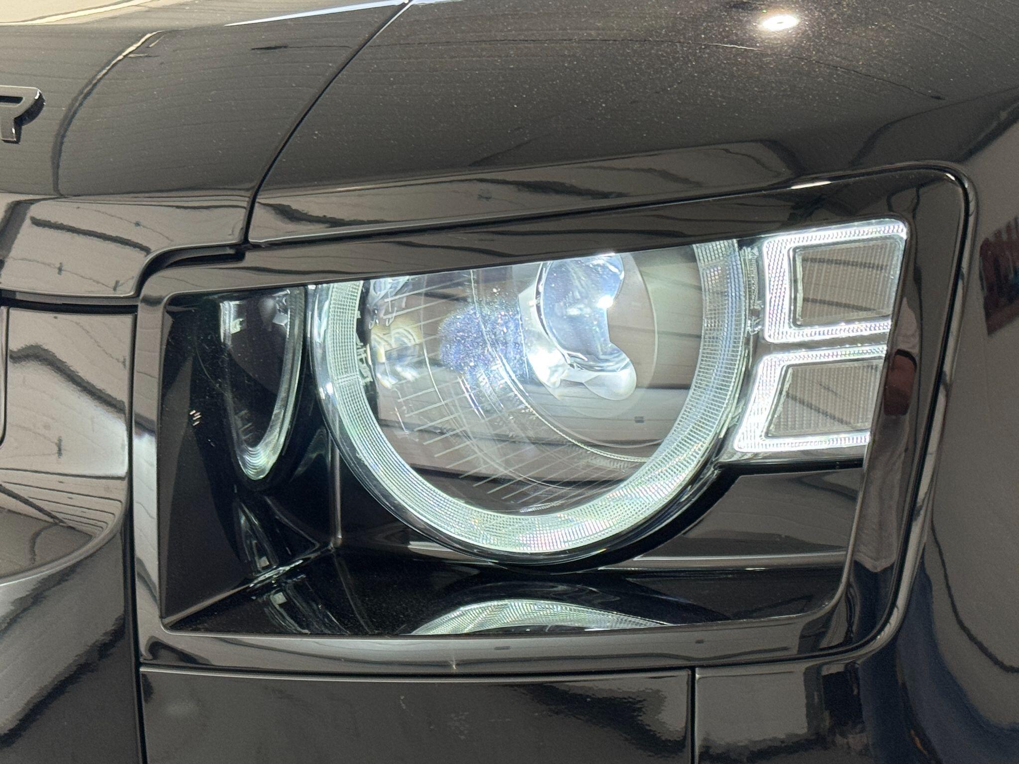 Land Rover Defender 110 - Image 64