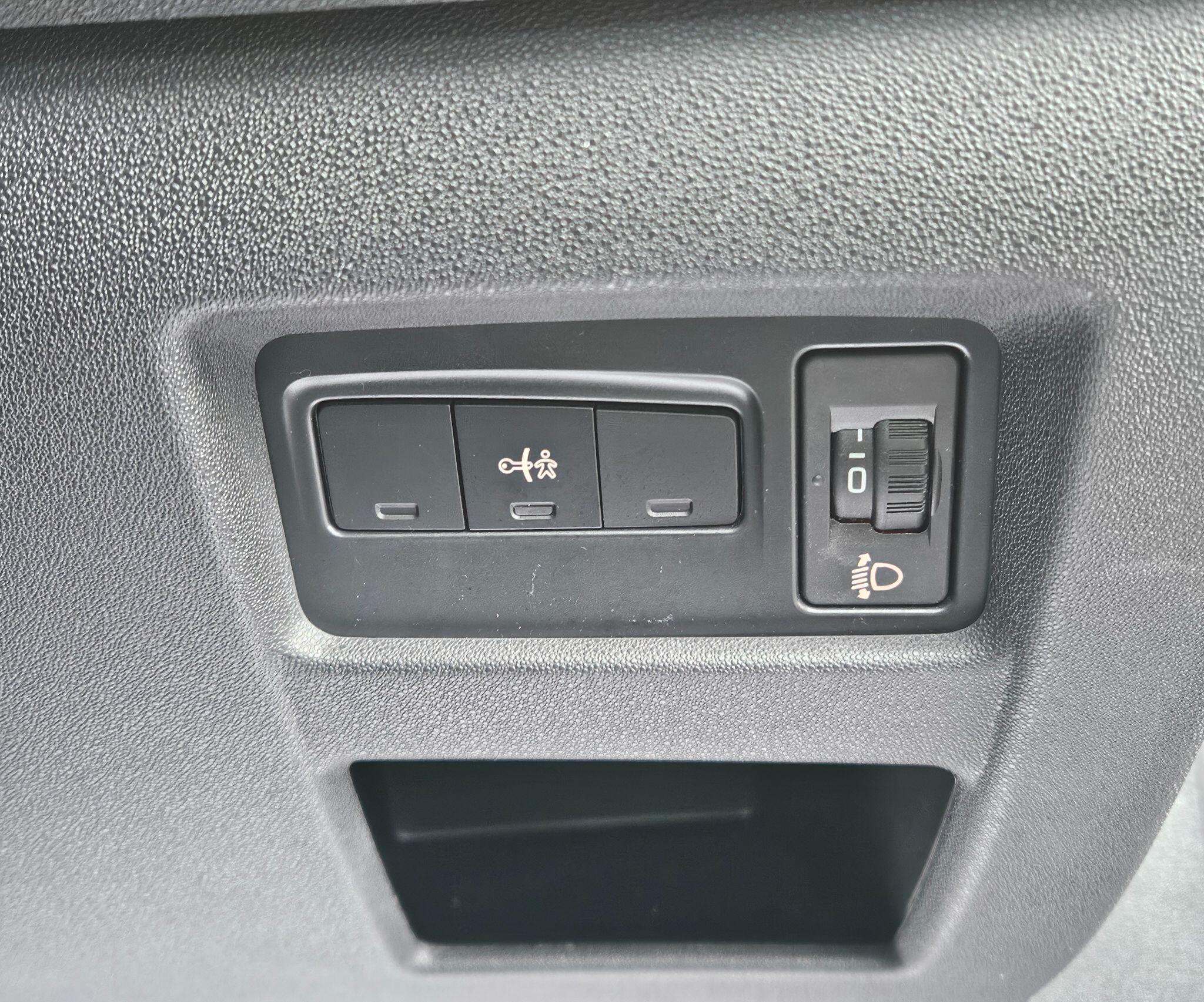 Citroen C4 - Image 82