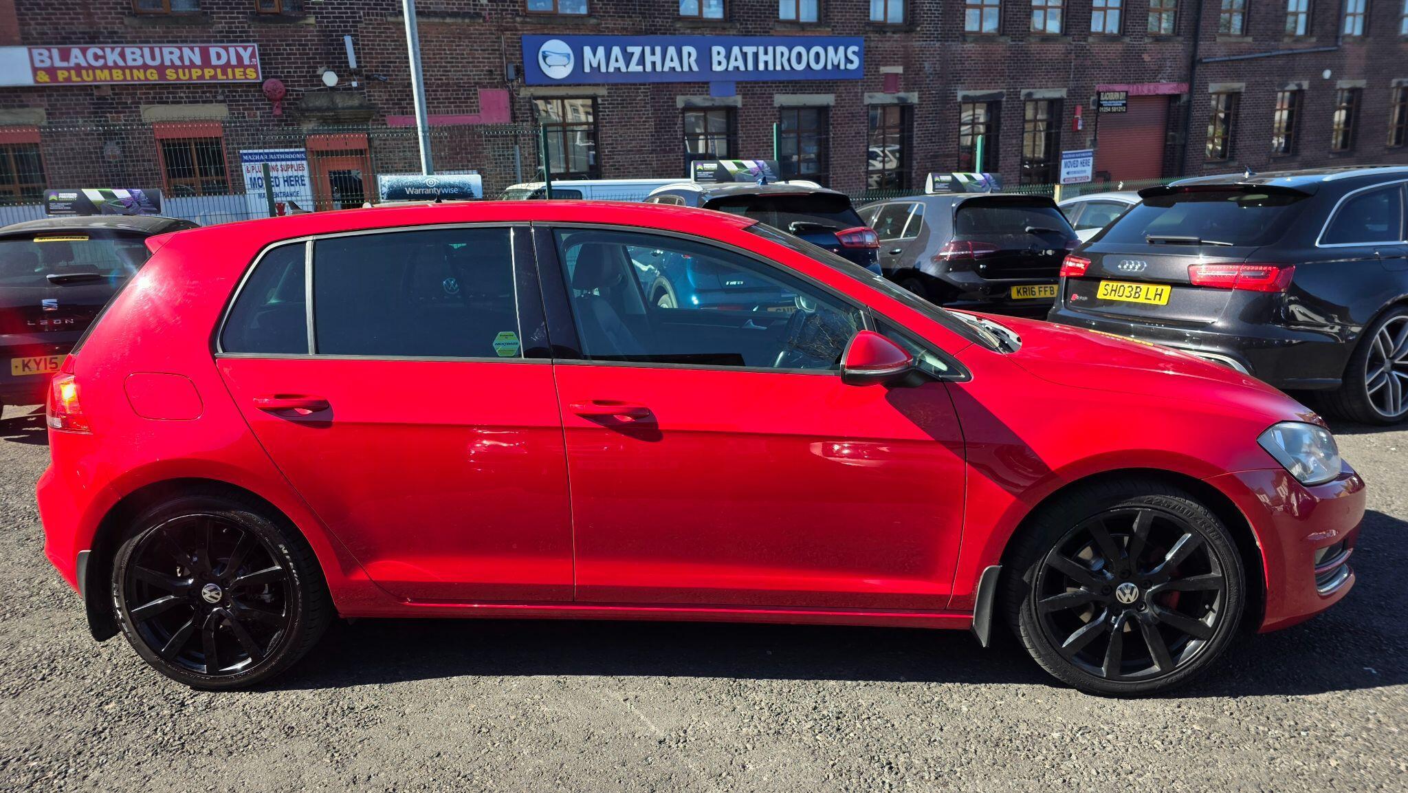 Volkswagen Golf - Image 8