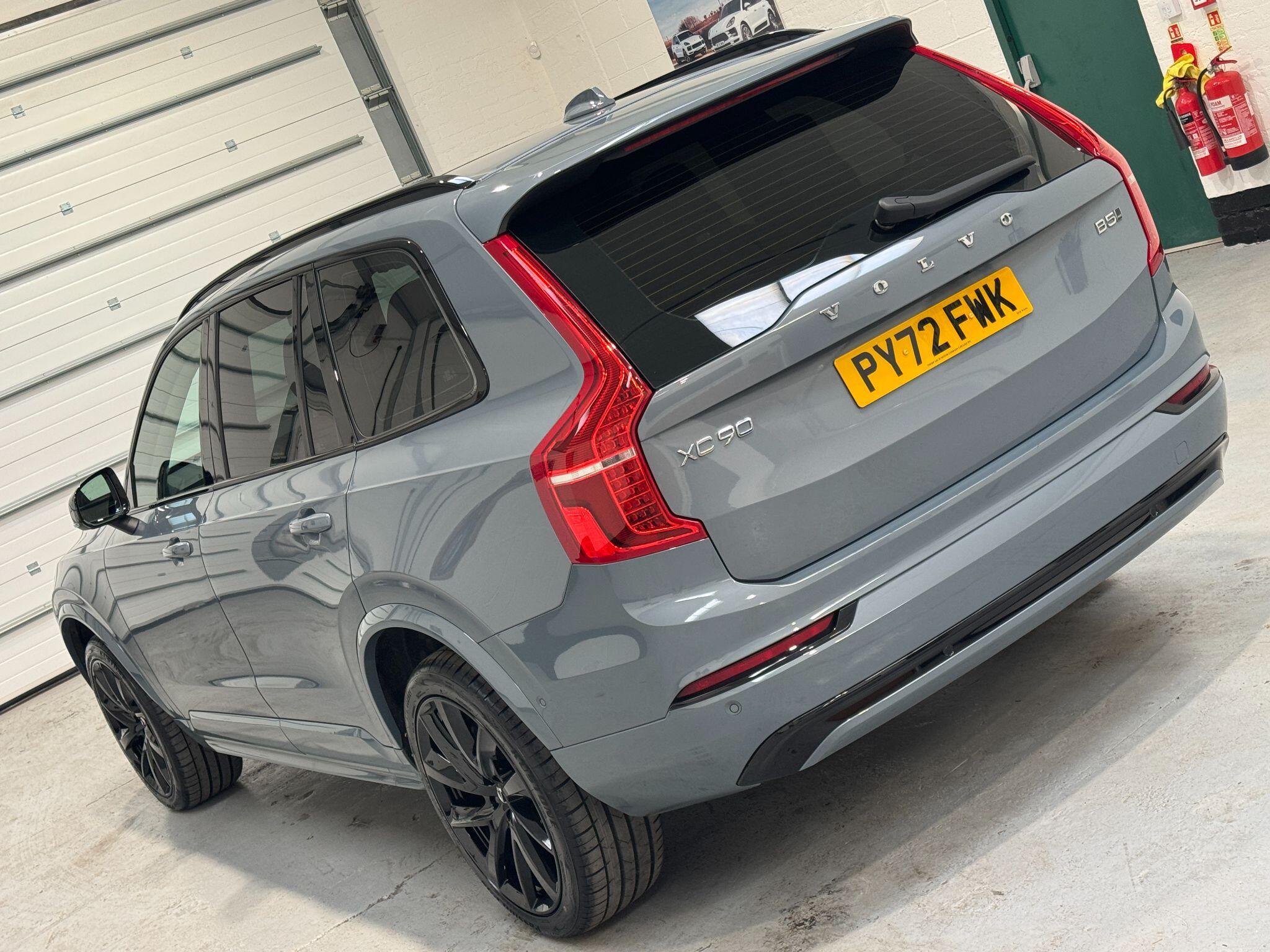 Volvo XC90 - Image 33