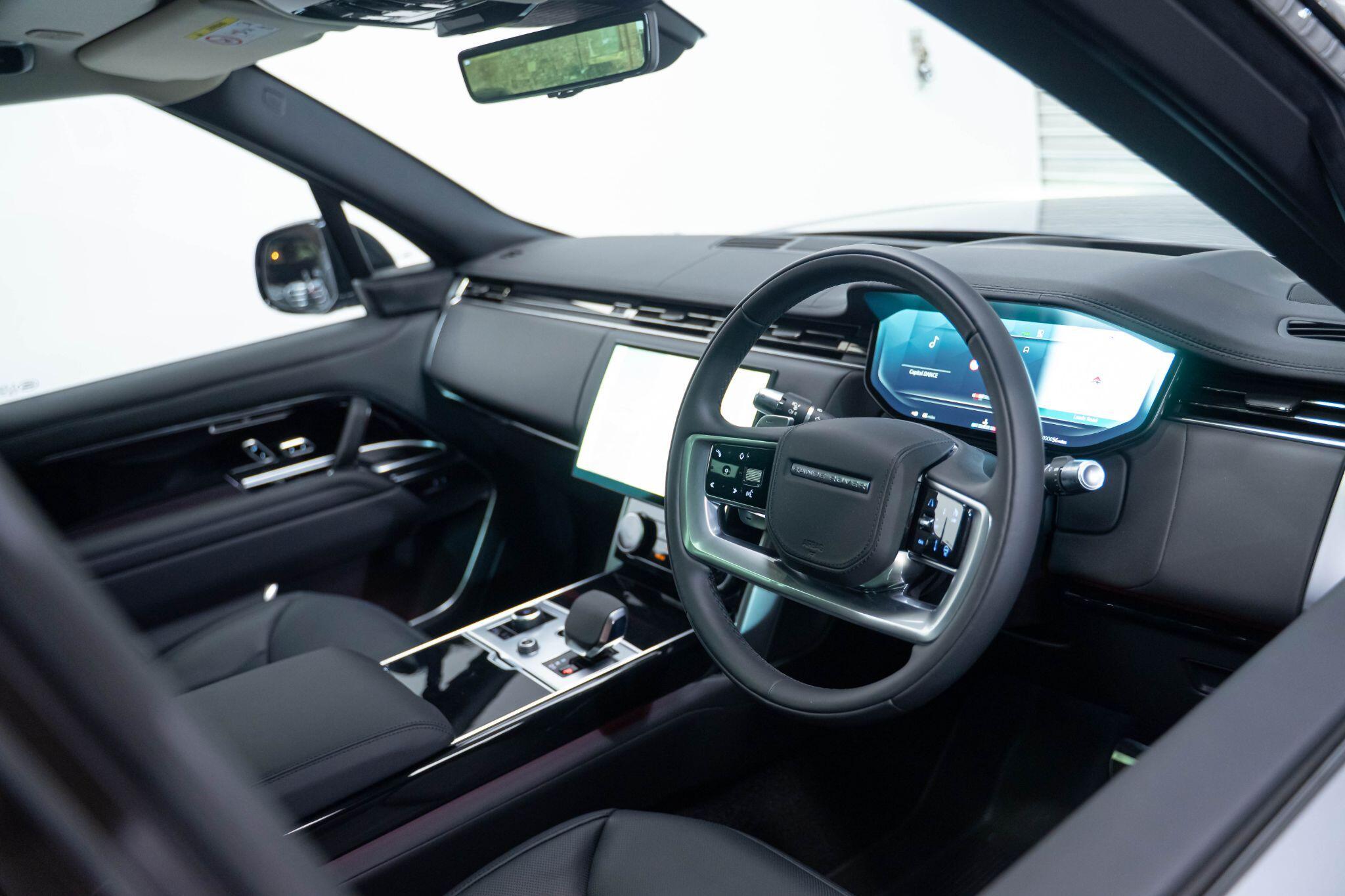 Land Rover Range Rover - Image 8
